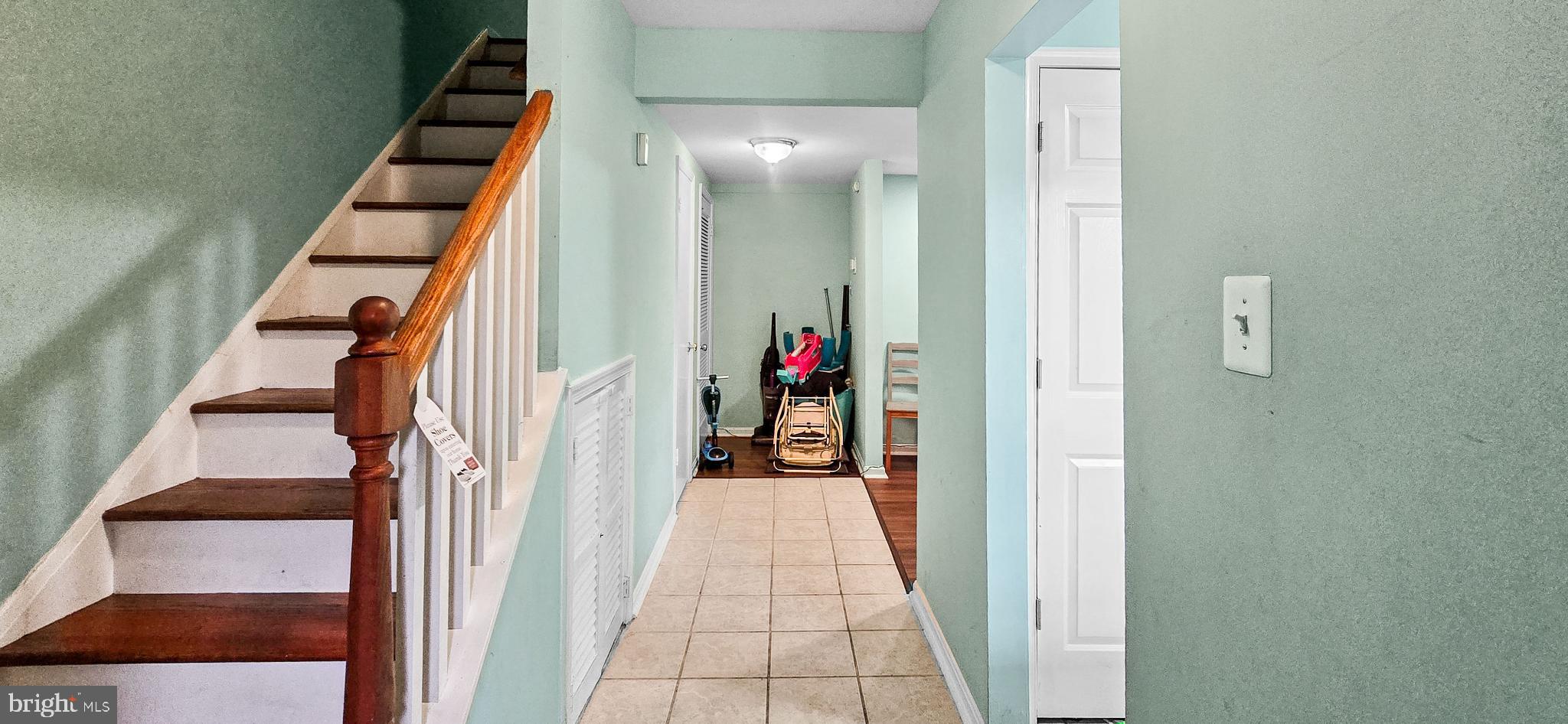 TOWNE CREST - Residential