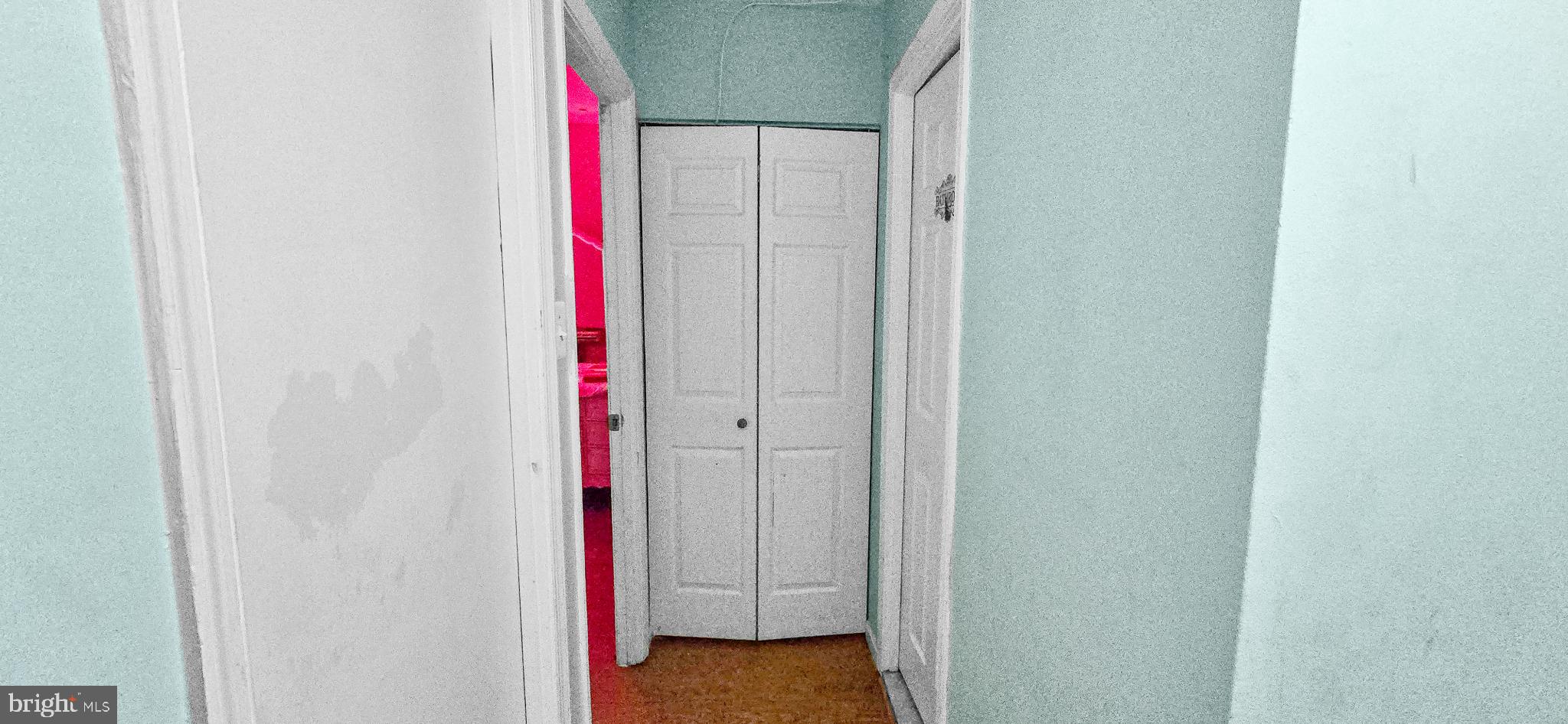 TOWNE CREST - Residential