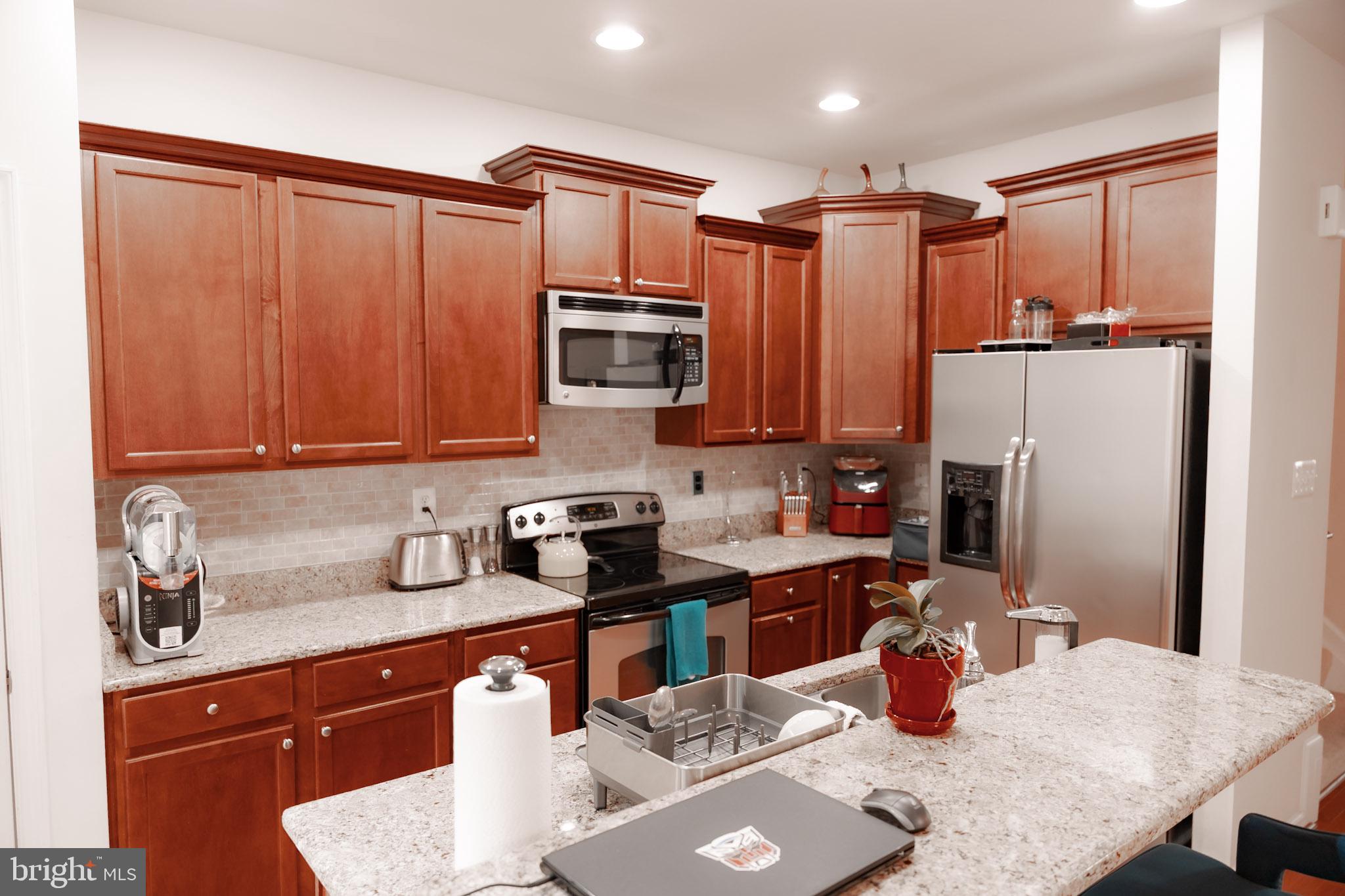 FIELDSTONE FARM - Residential Lease