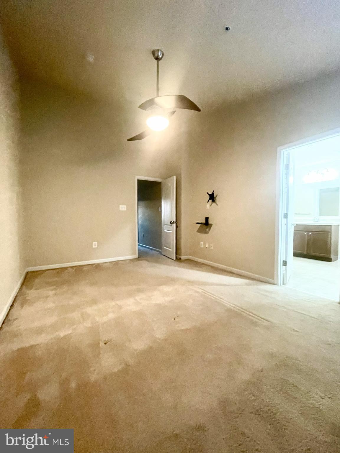 FIELDSTONE FARM - Residential Lease