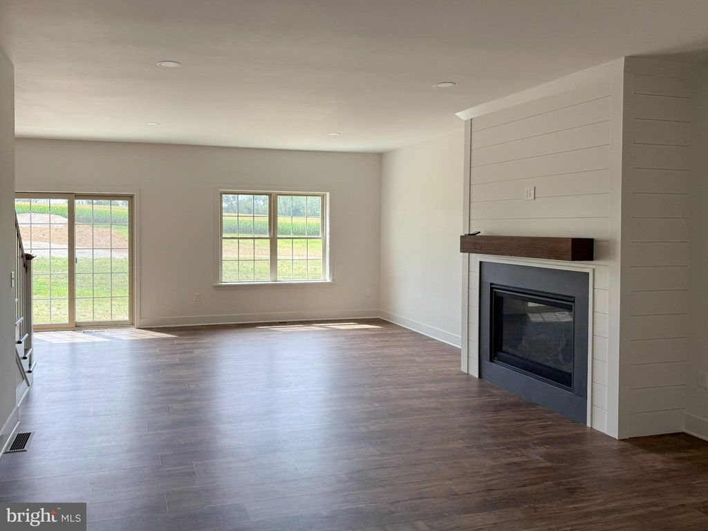 Photo of 215 Parkside Place #LOT 38, LANCASTER, PA 17602 (MLS # PALA2074748)