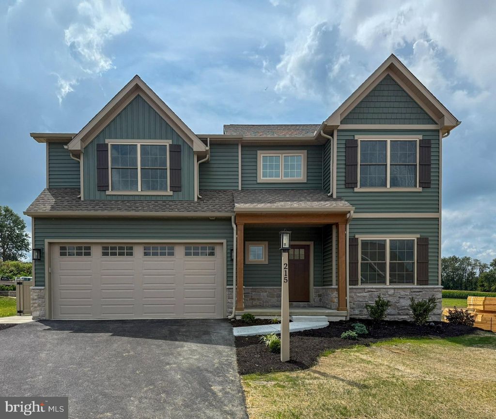 Photo of 215 Parkside Place #LOT 38, LANCASTER, PA 17602 (MLS # PALA2074748)