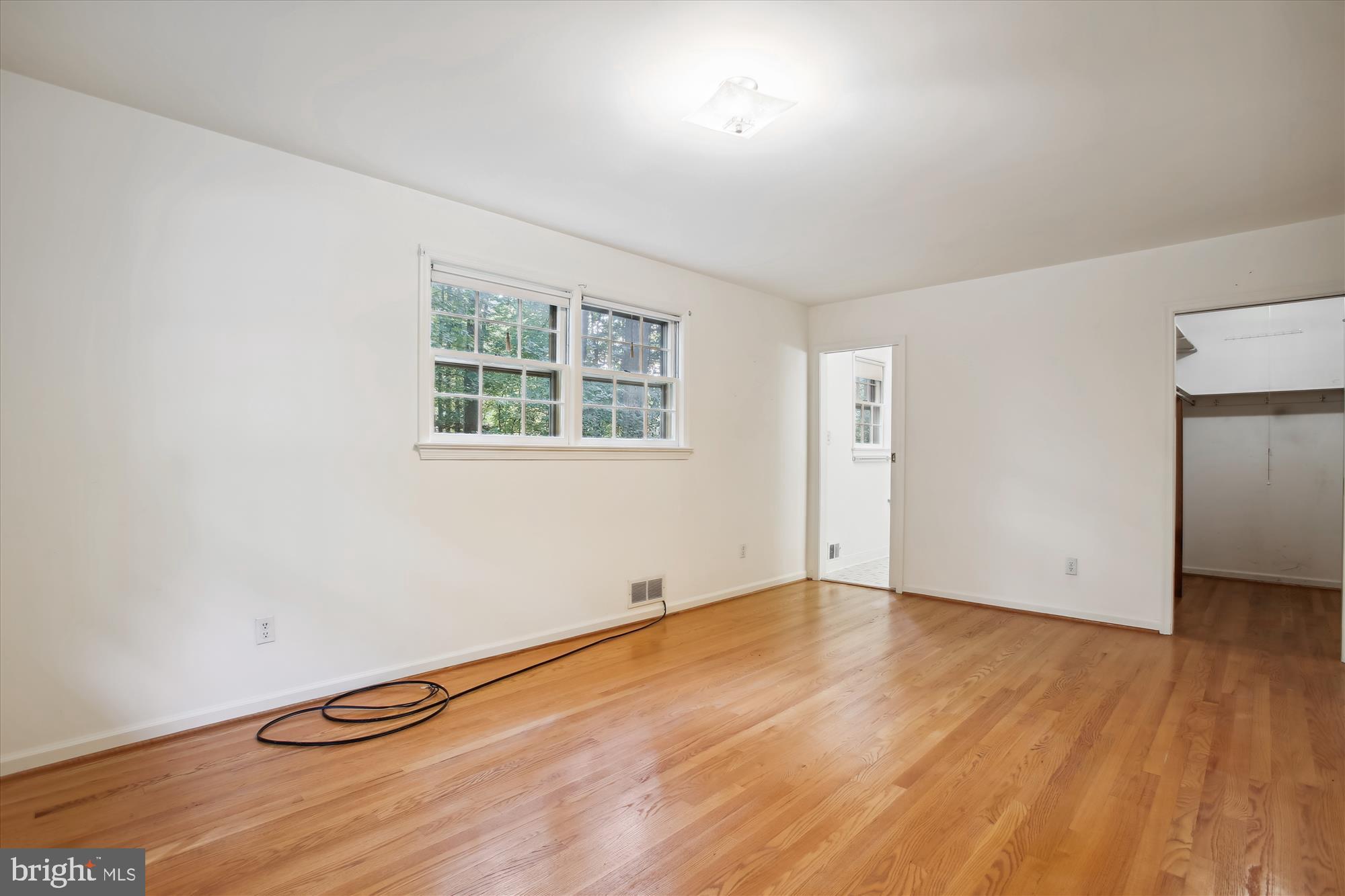 MANTUA - Residential Lease