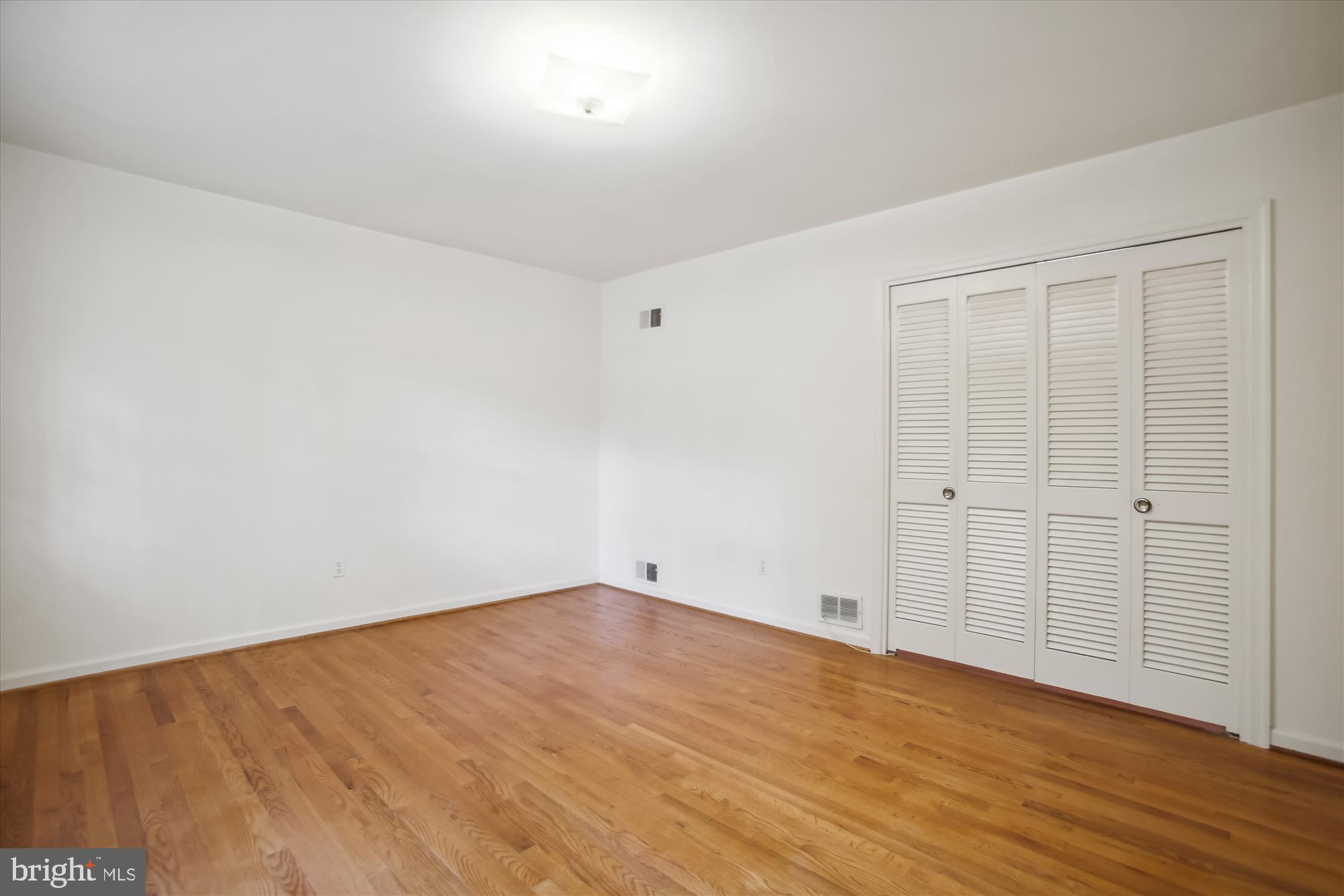 MANTUA - Residential Lease