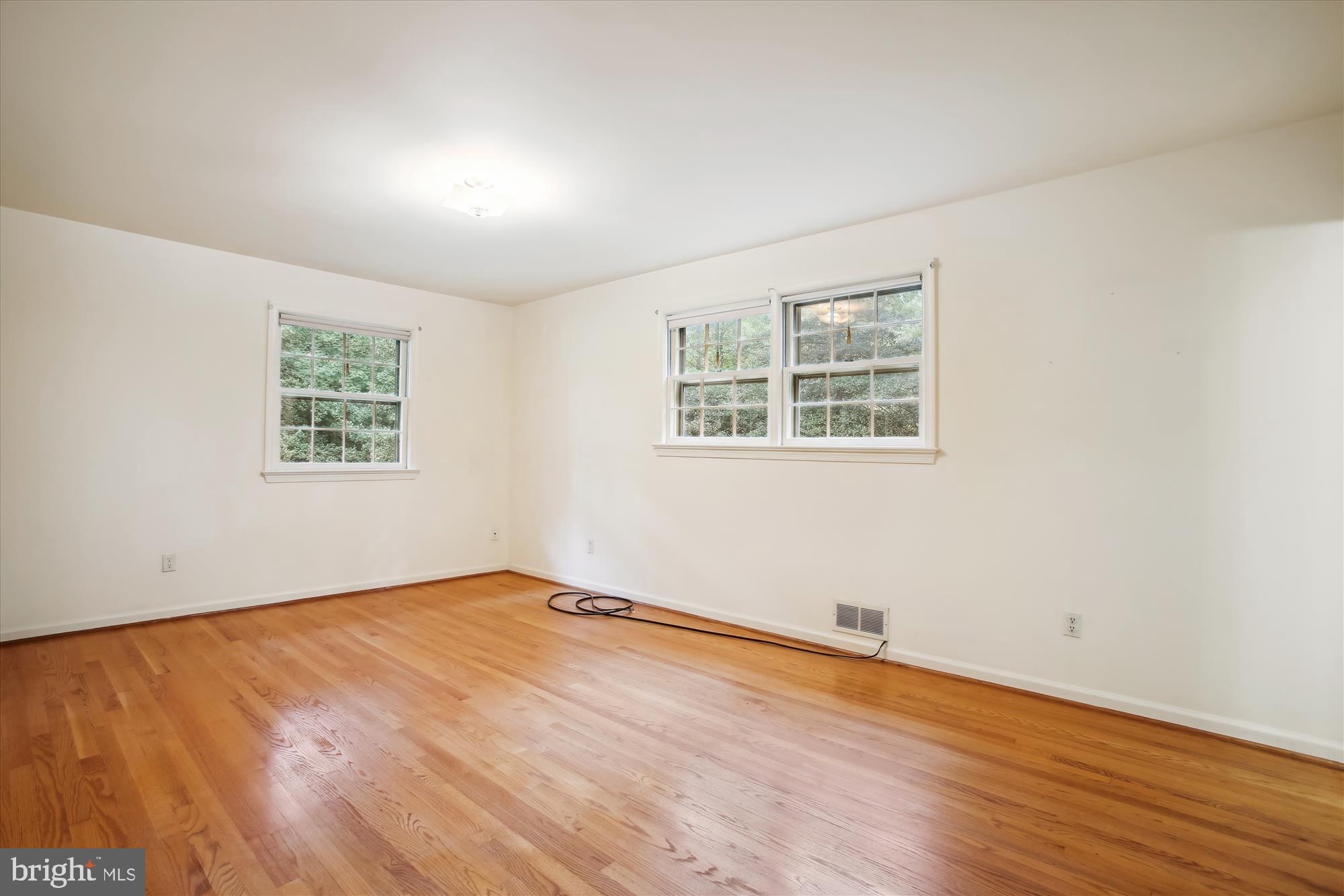 MANTUA - Residential Lease