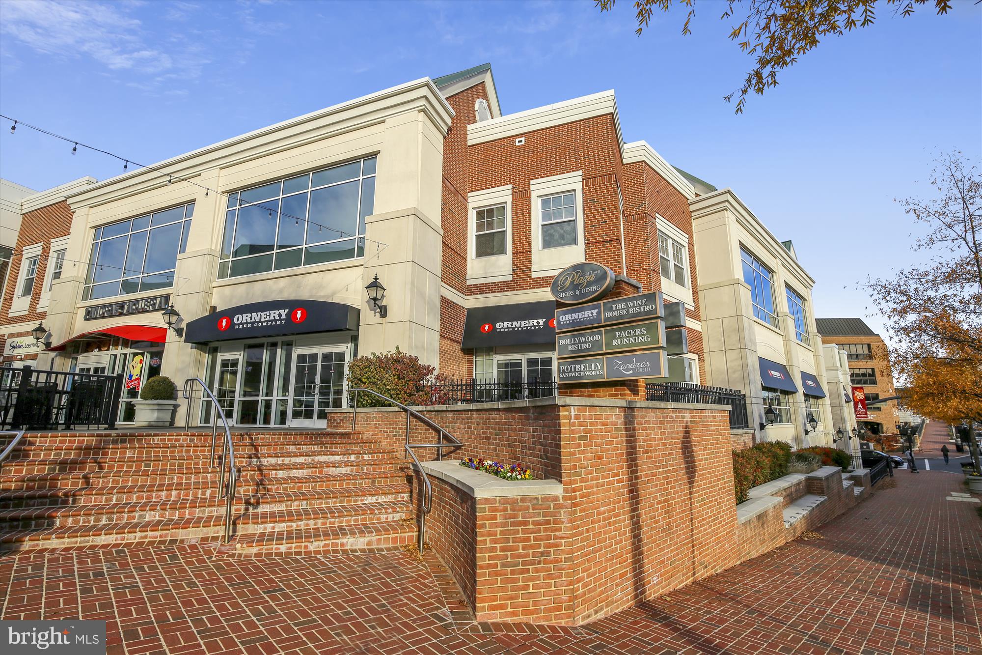 MANTUA - Residential Lease