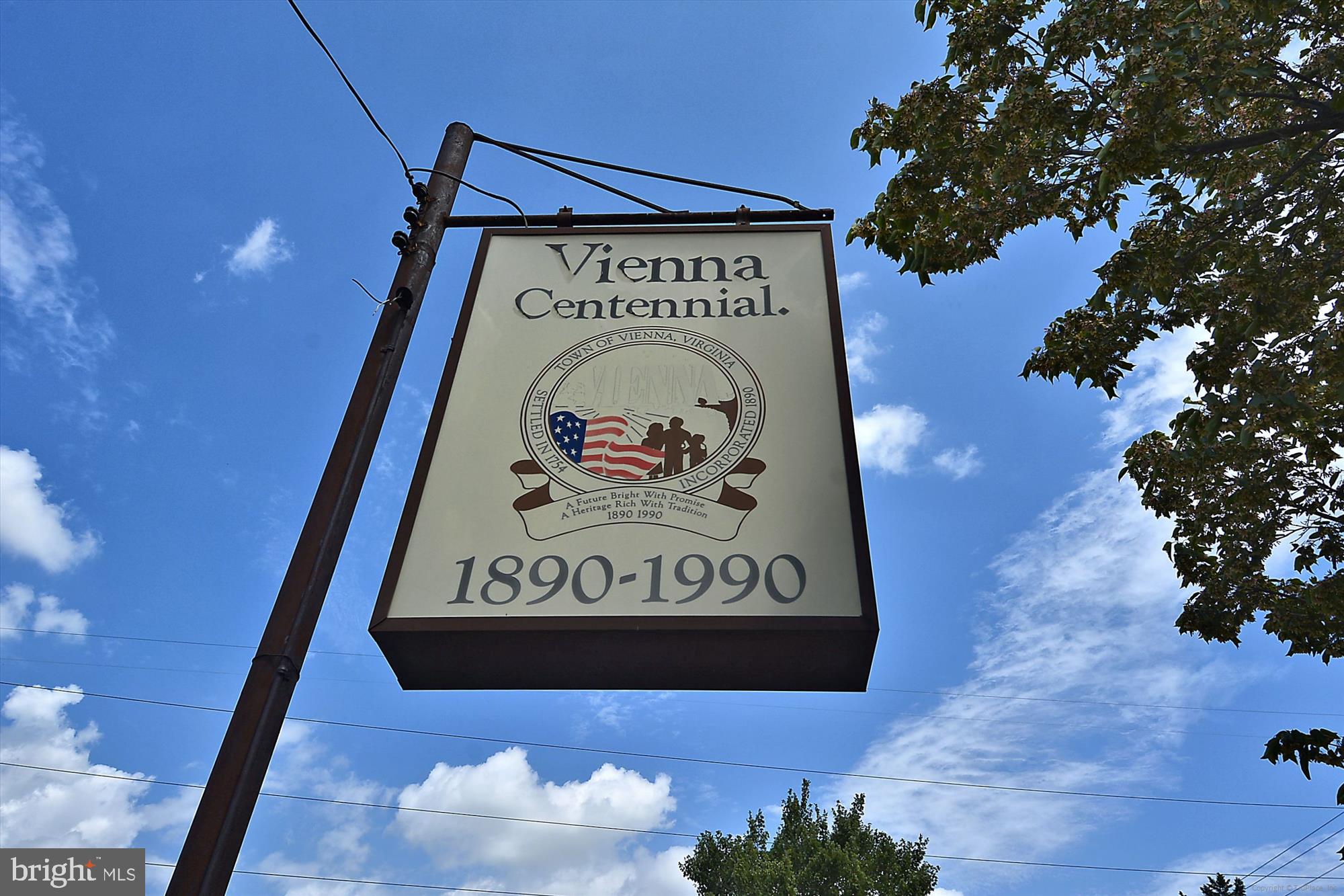 MANTUA - Residential Lease