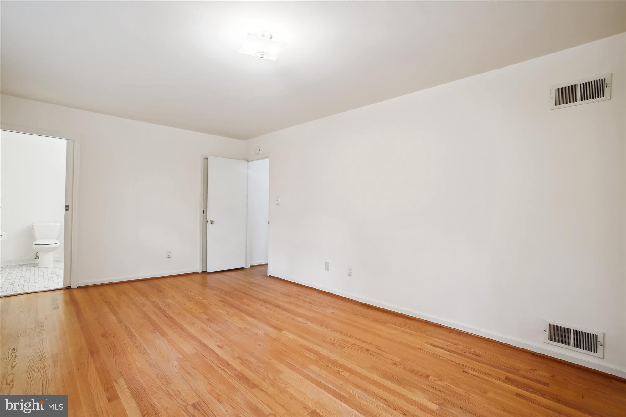 MANTUA - Residential Lease