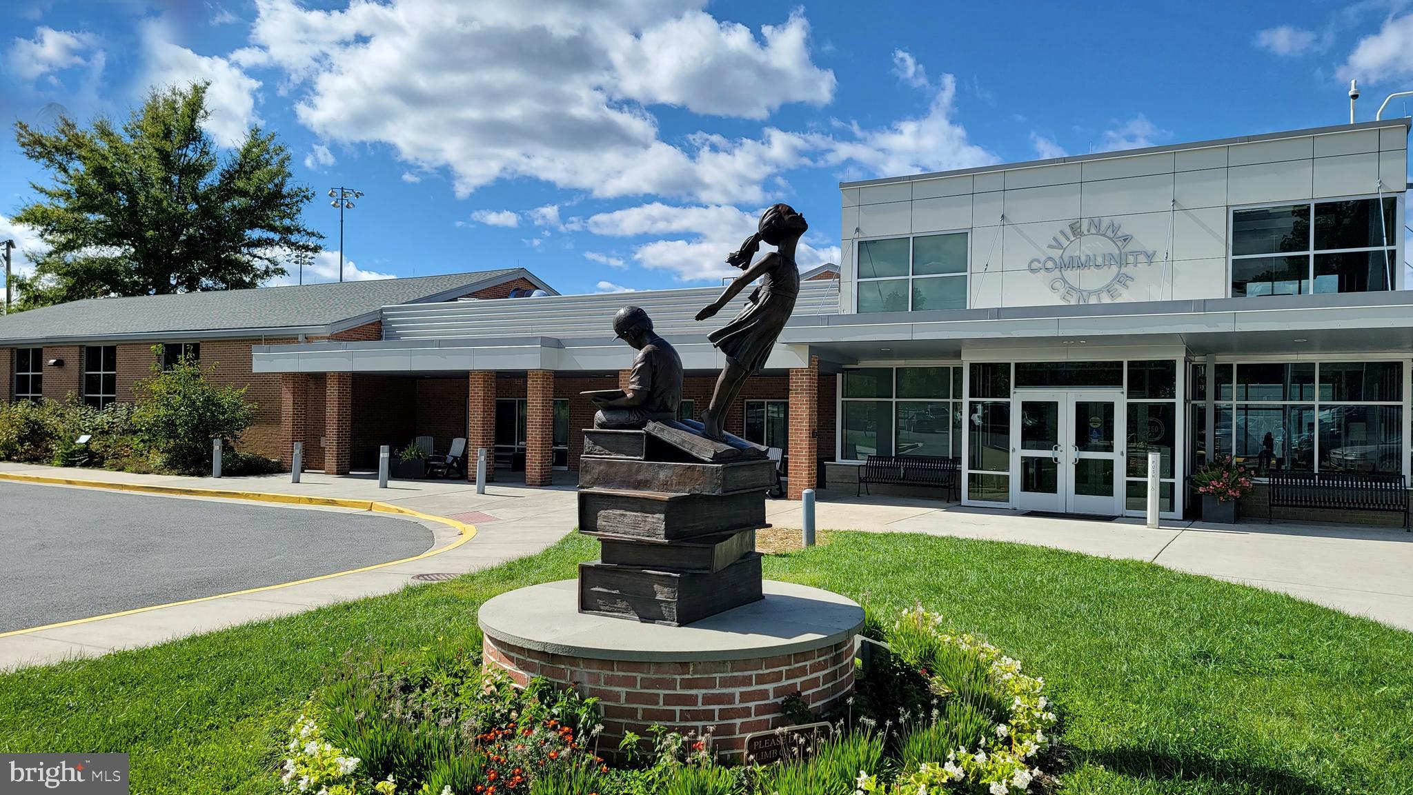 MANTUA - Residential Lease