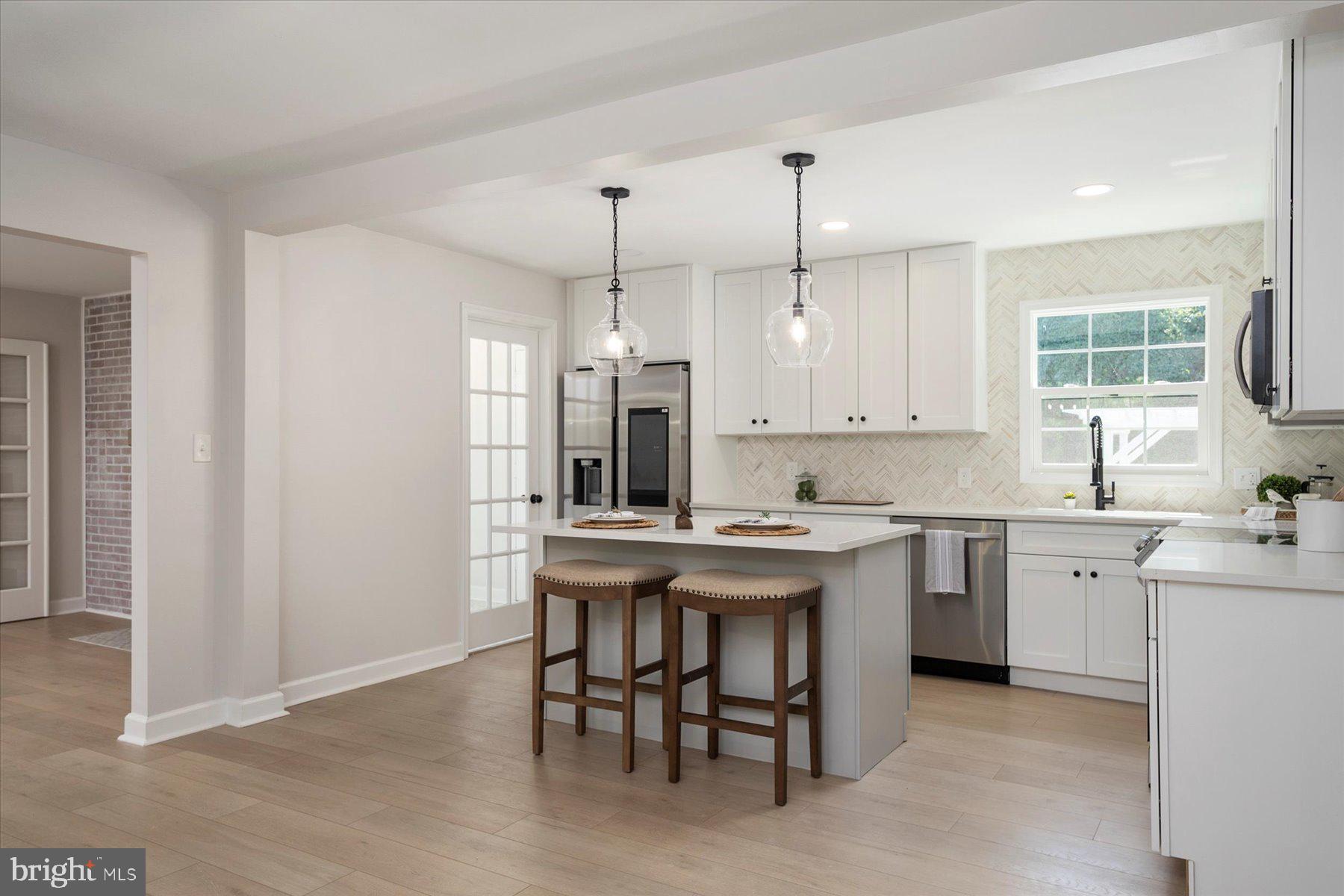 PARIS PINES - Residential