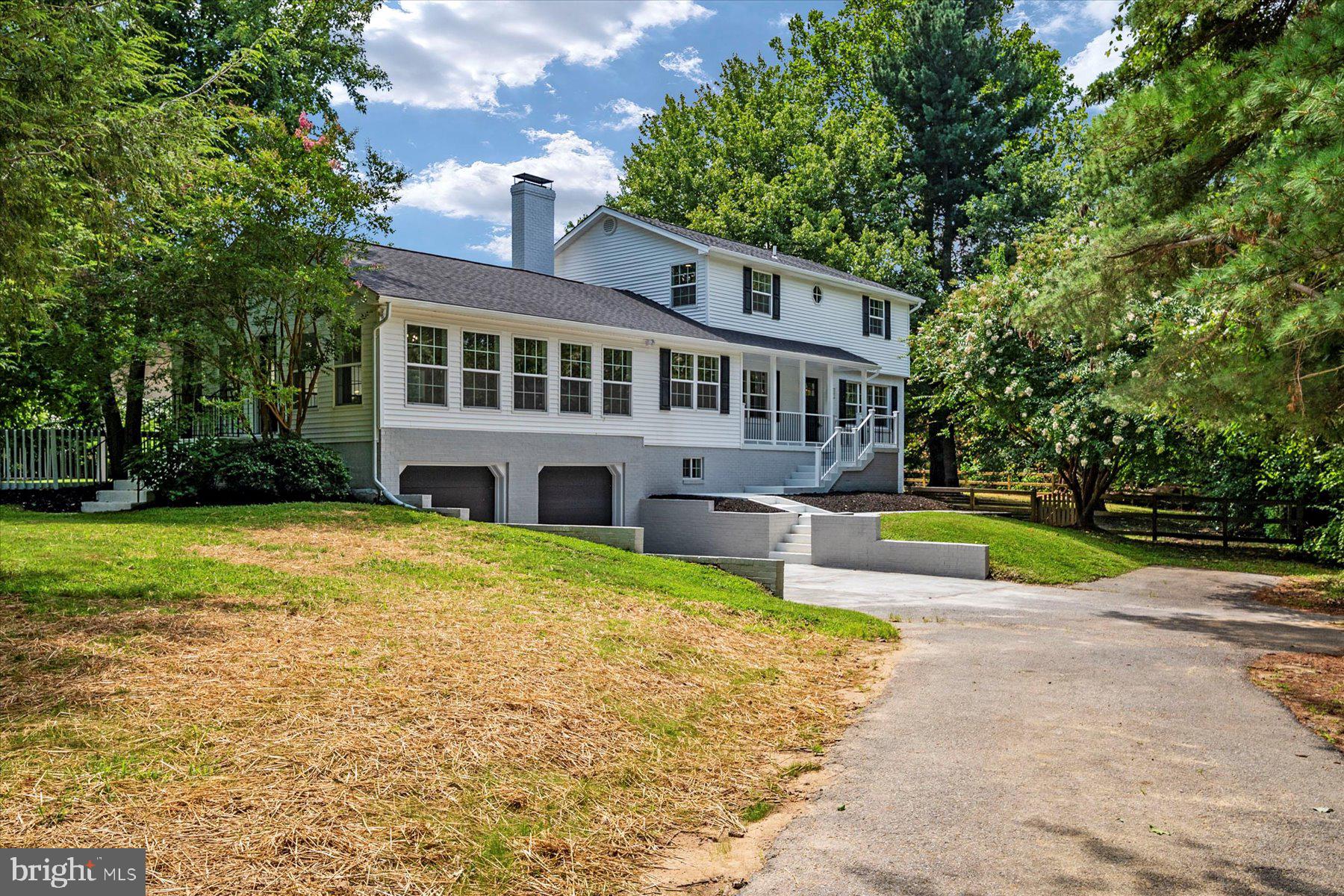 PARIS PINES - Residential