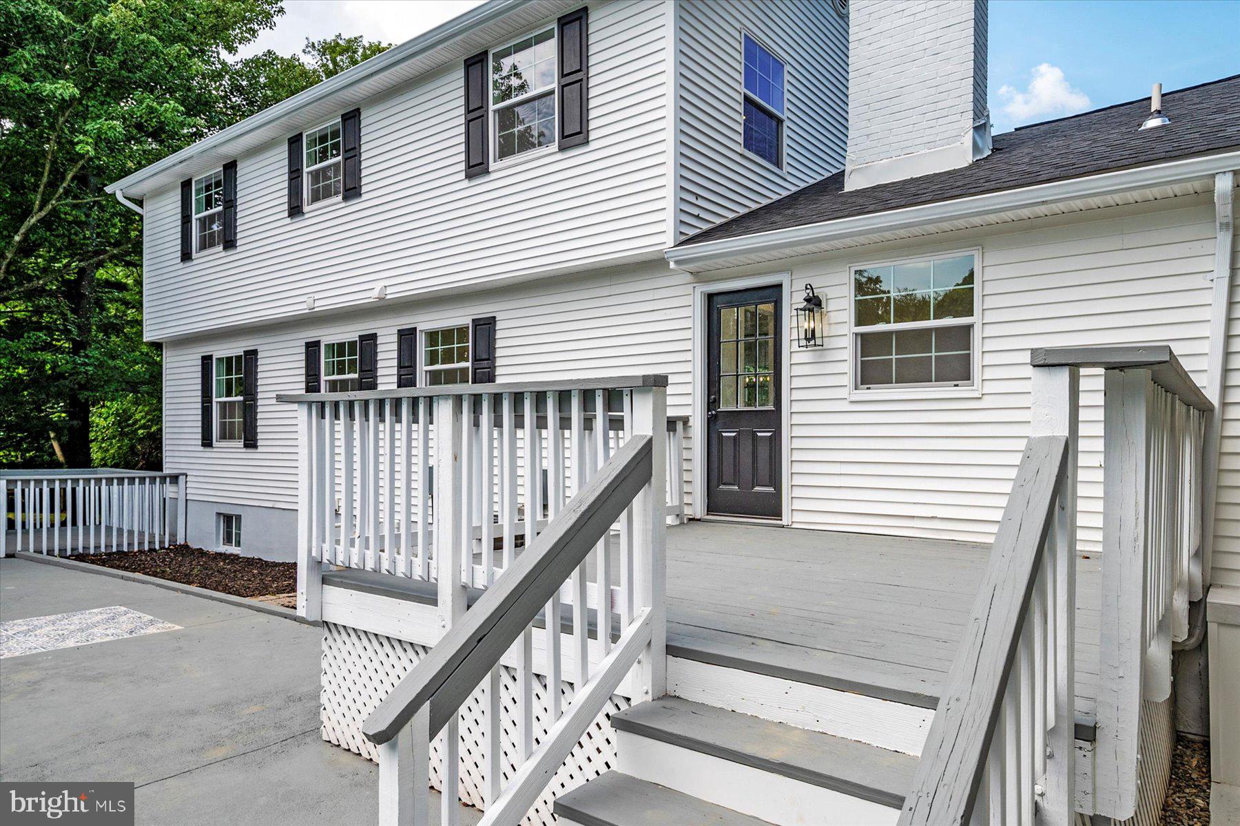 PARIS PINES - Residential