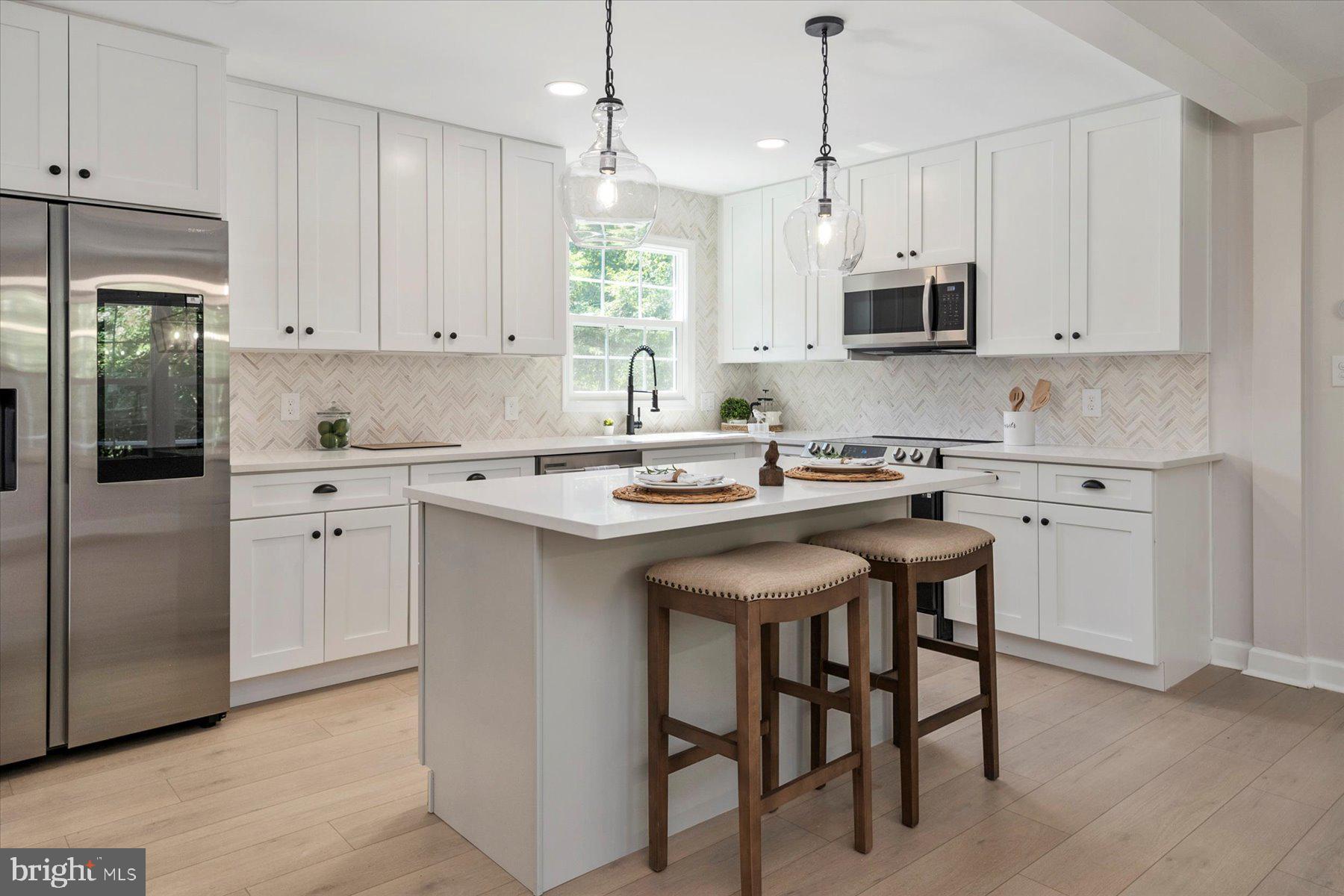 PARIS PINES - Residential