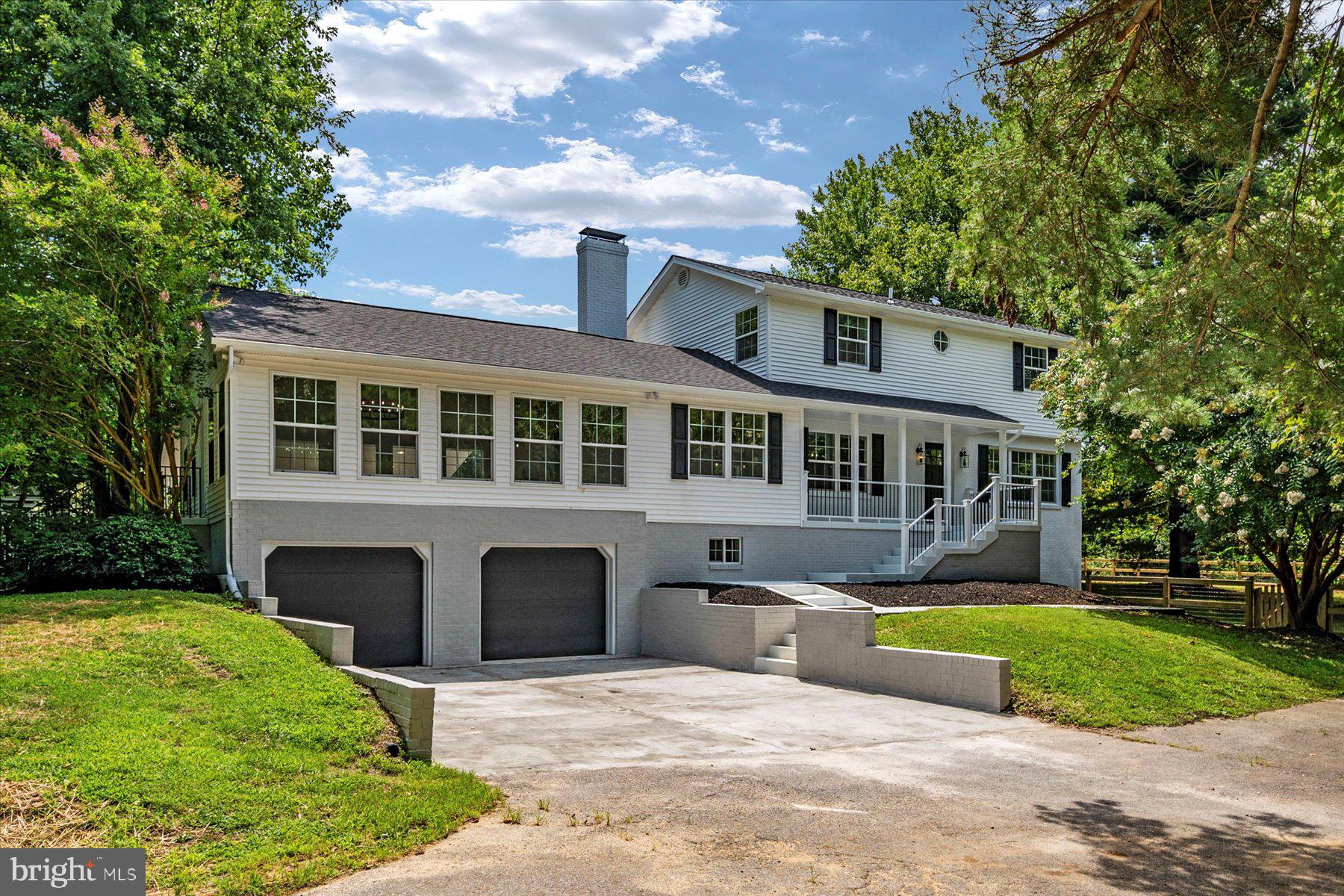 PARIS PINES - Residential