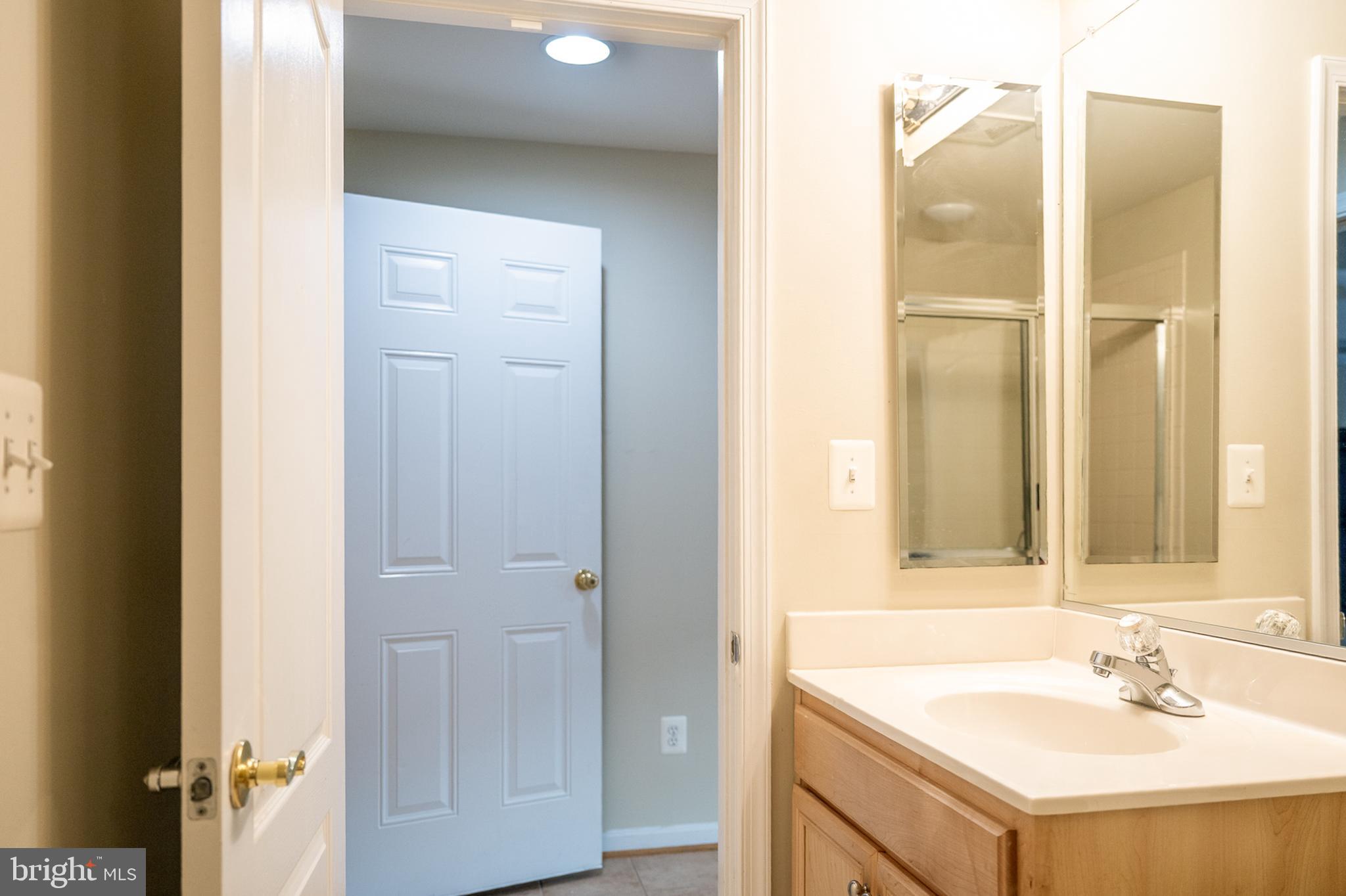 BROADLANDS SOUTH - Residential Lease