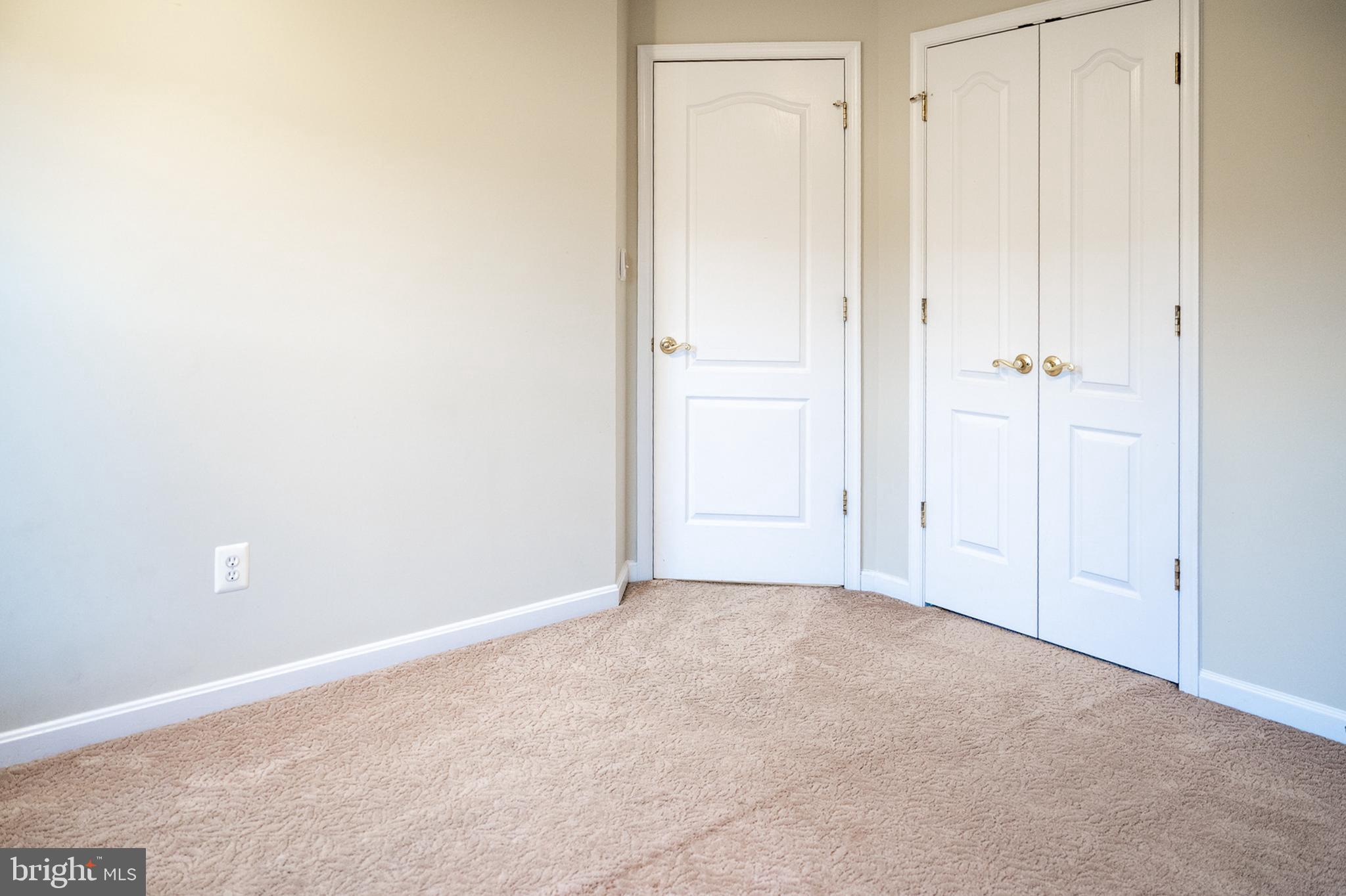 BROADLANDS SOUTH - Residential Lease