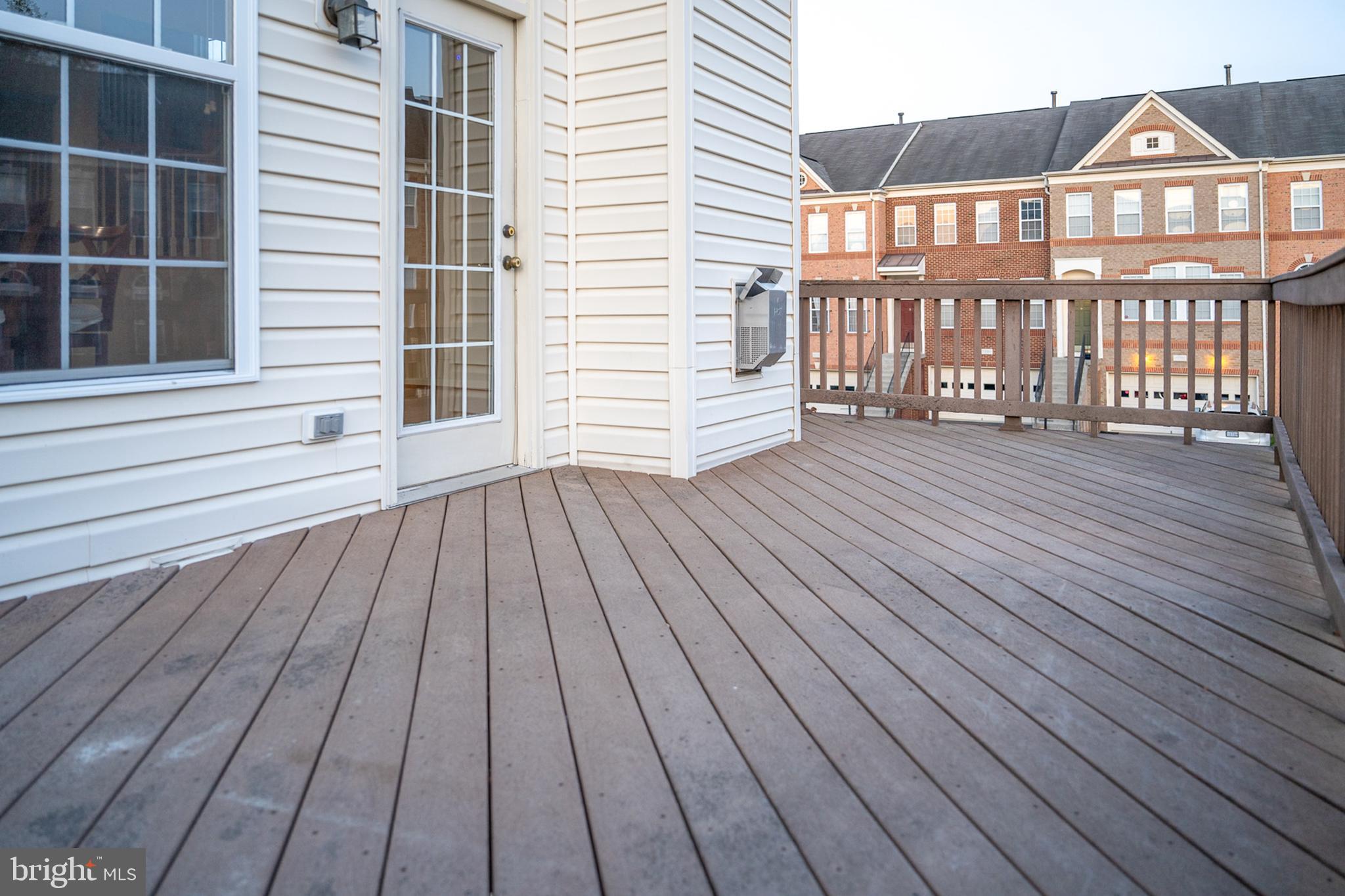 BROADLANDS SOUTH - Residential Lease