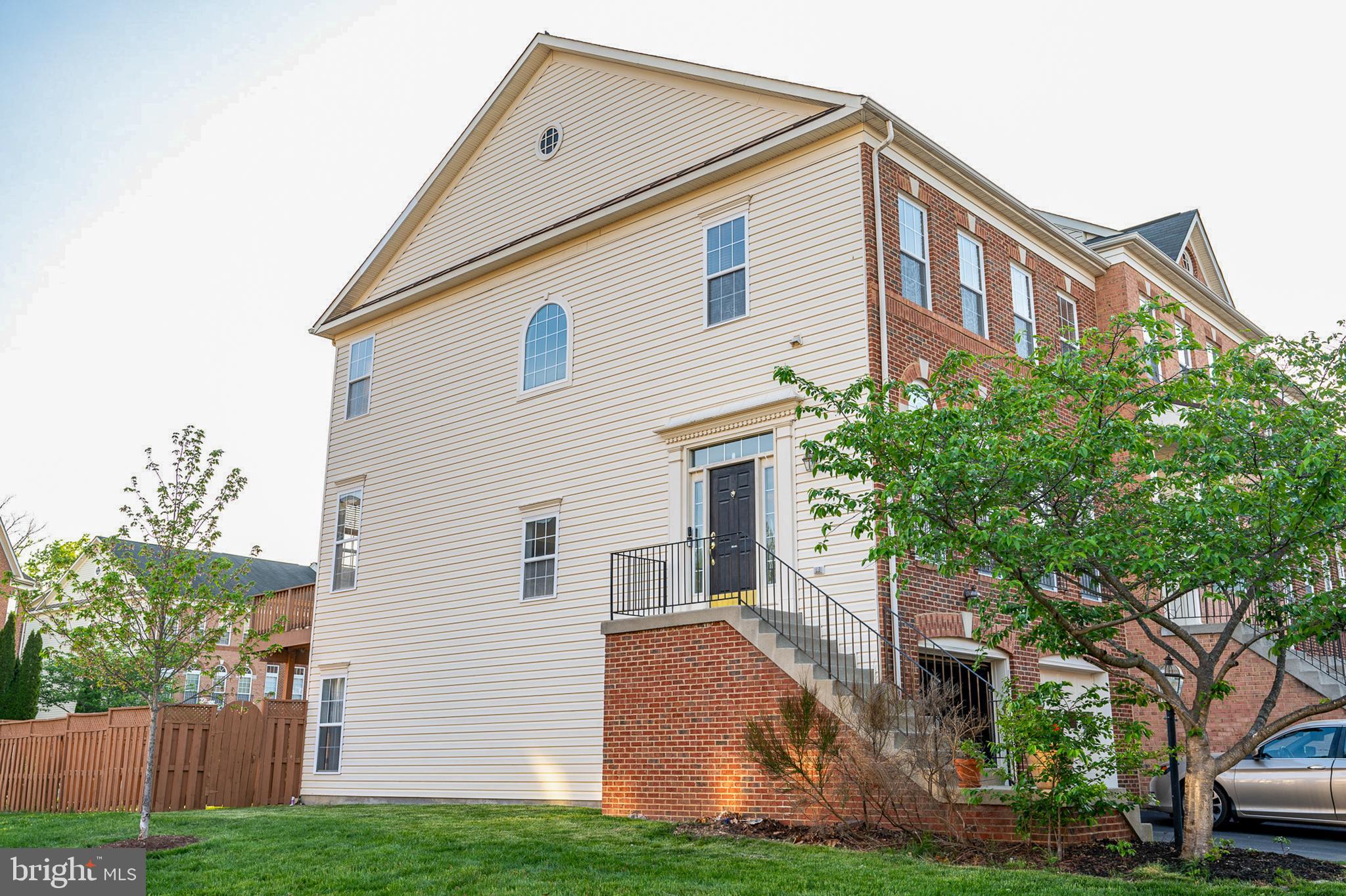 BROADLANDS SOUTH - Residential Lease