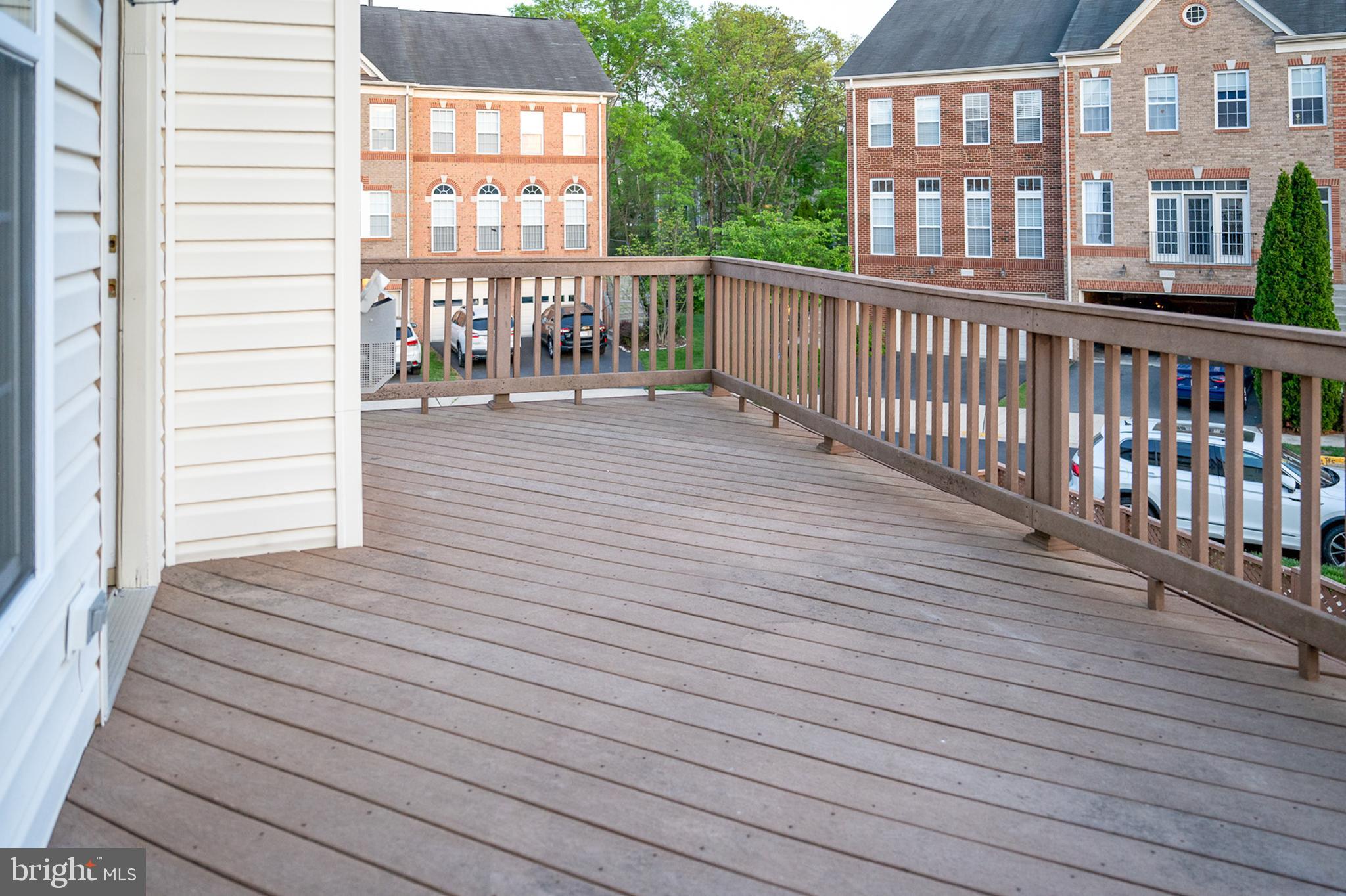 BROADLANDS SOUTH - Residential Lease