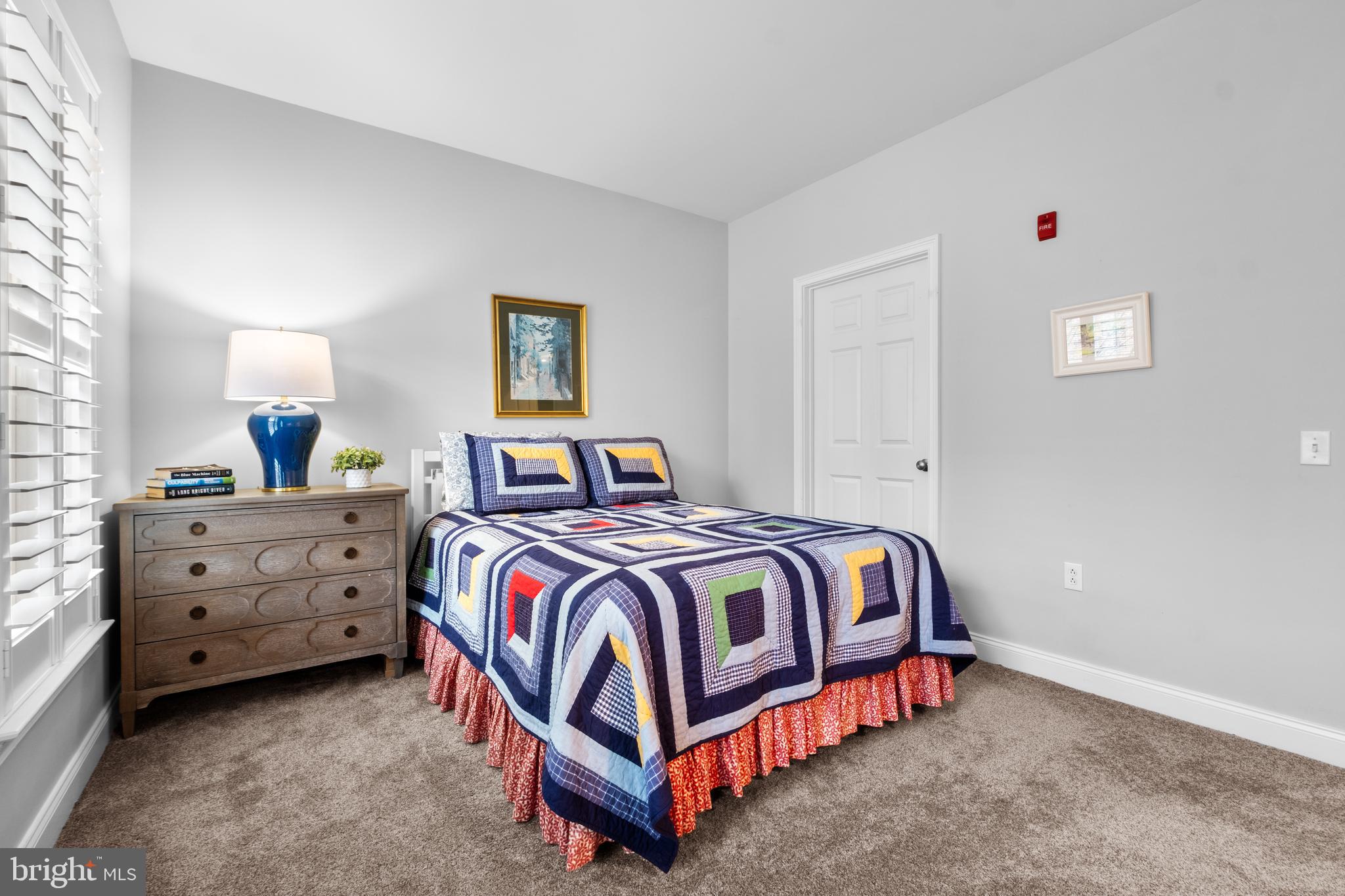 NAVAL SQUARE - Residential