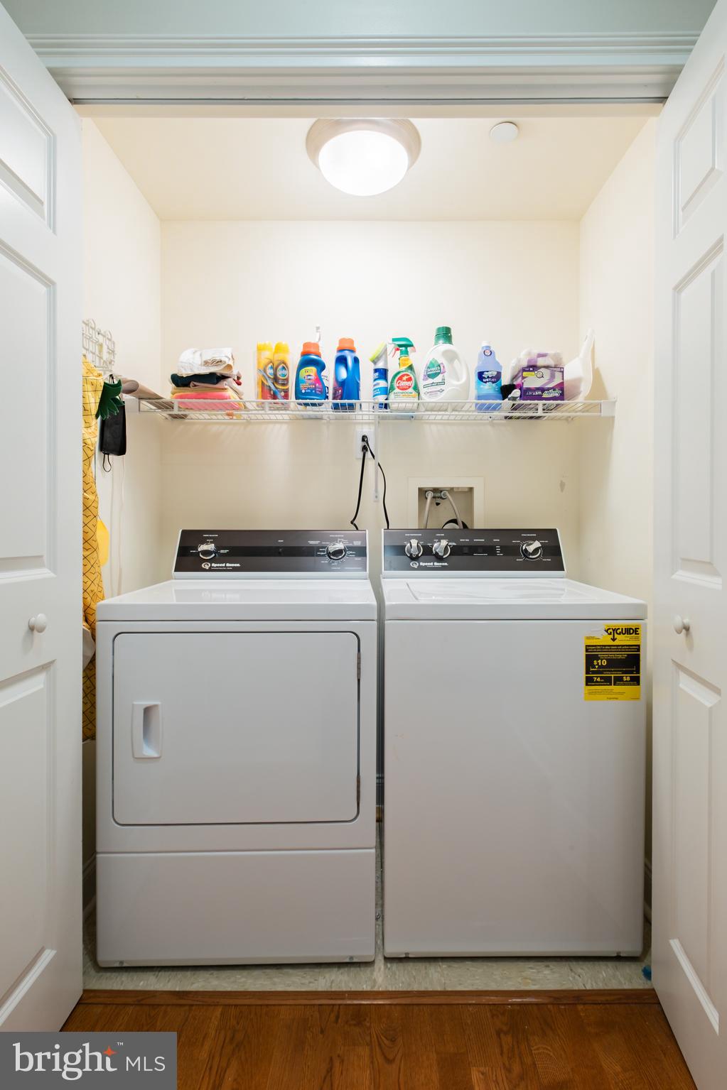 NAVAL SQUARE - Residential