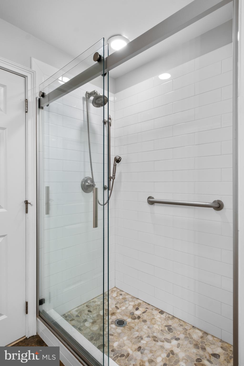 NAVAL SQUARE - Residential