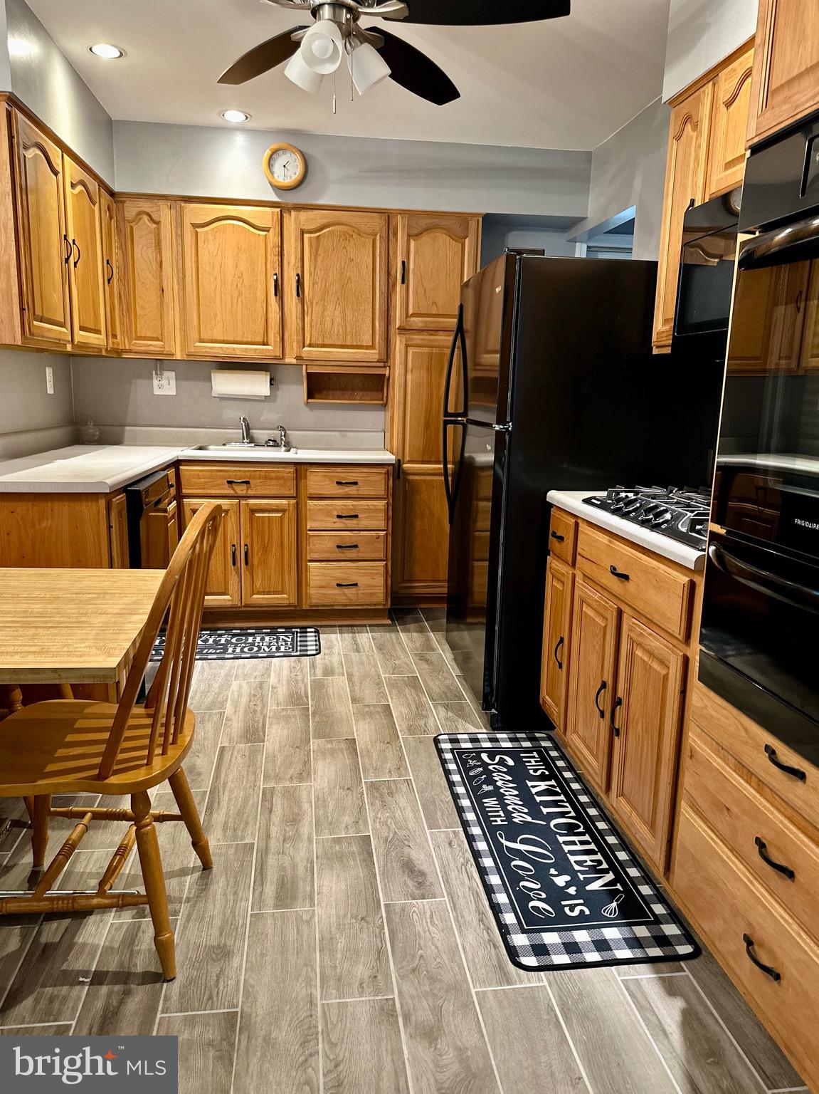 TOLLGATE - Residential