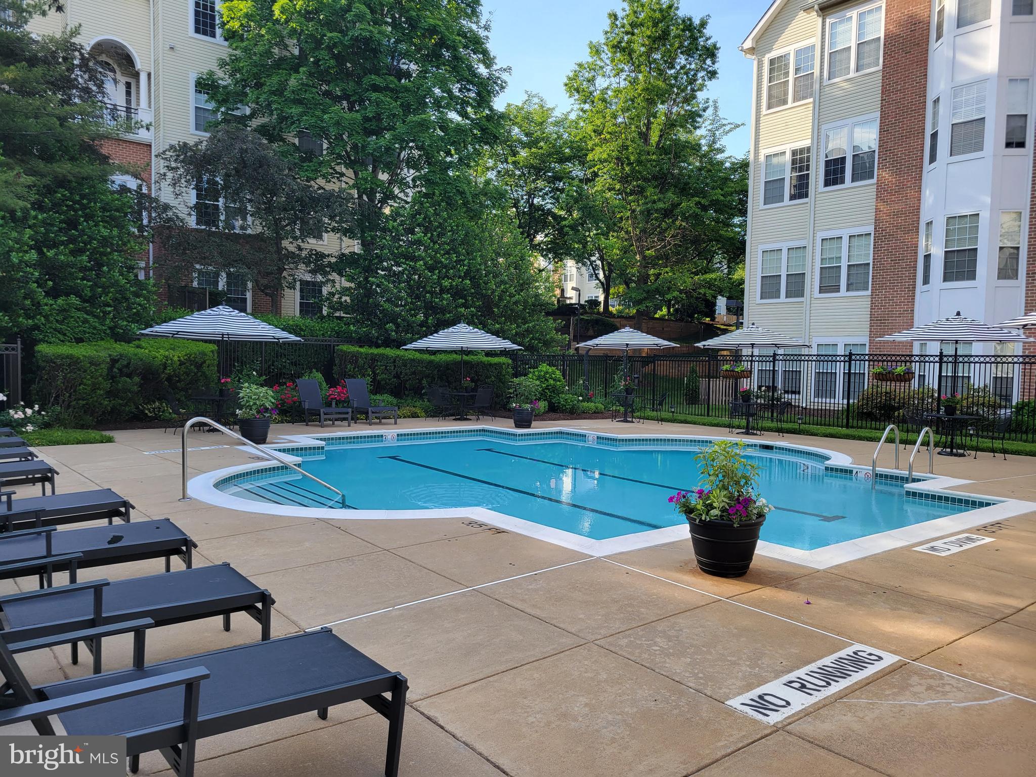 RANDOM HILLS - Residential Lease