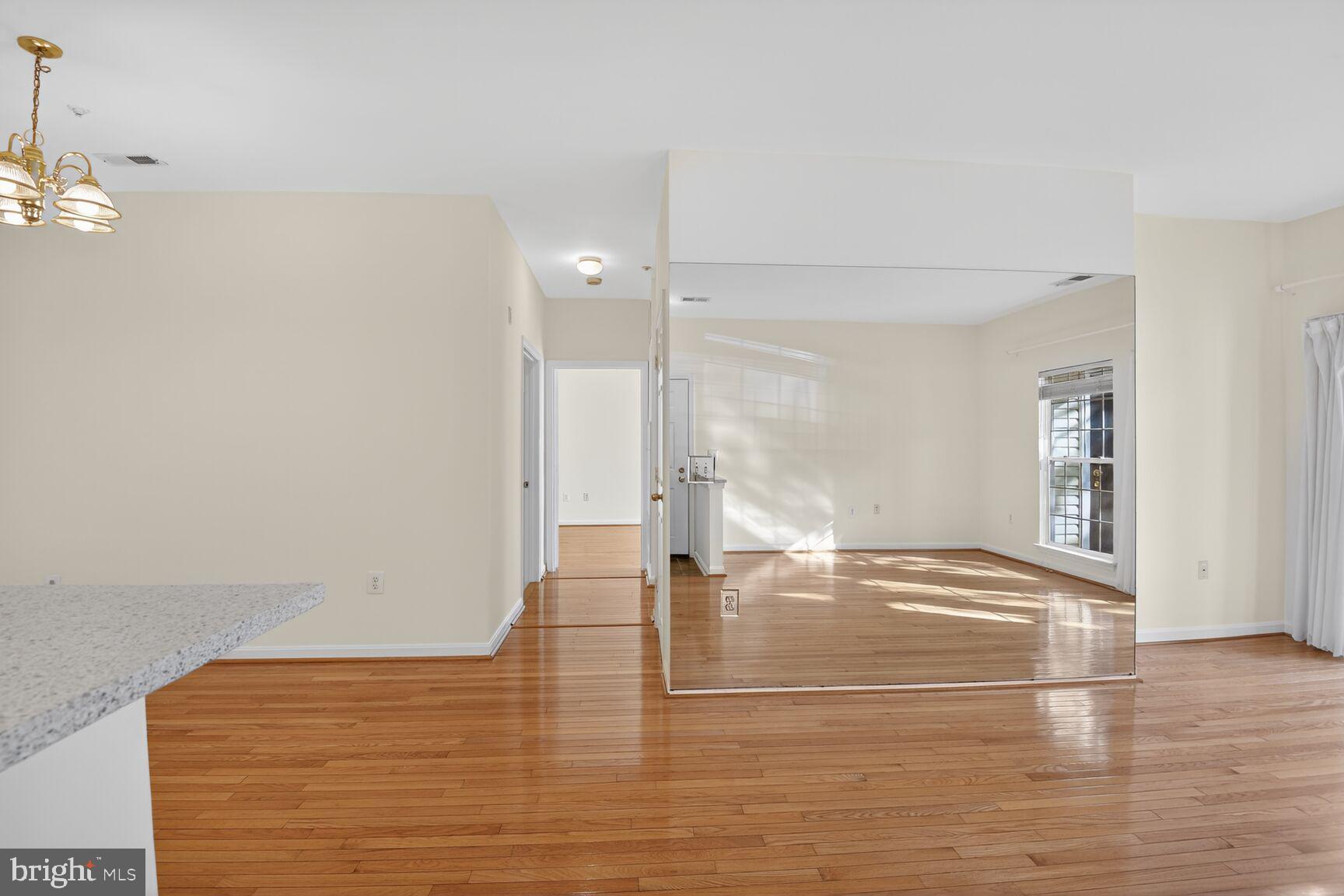 RANDOM HILLS - Residential Lease