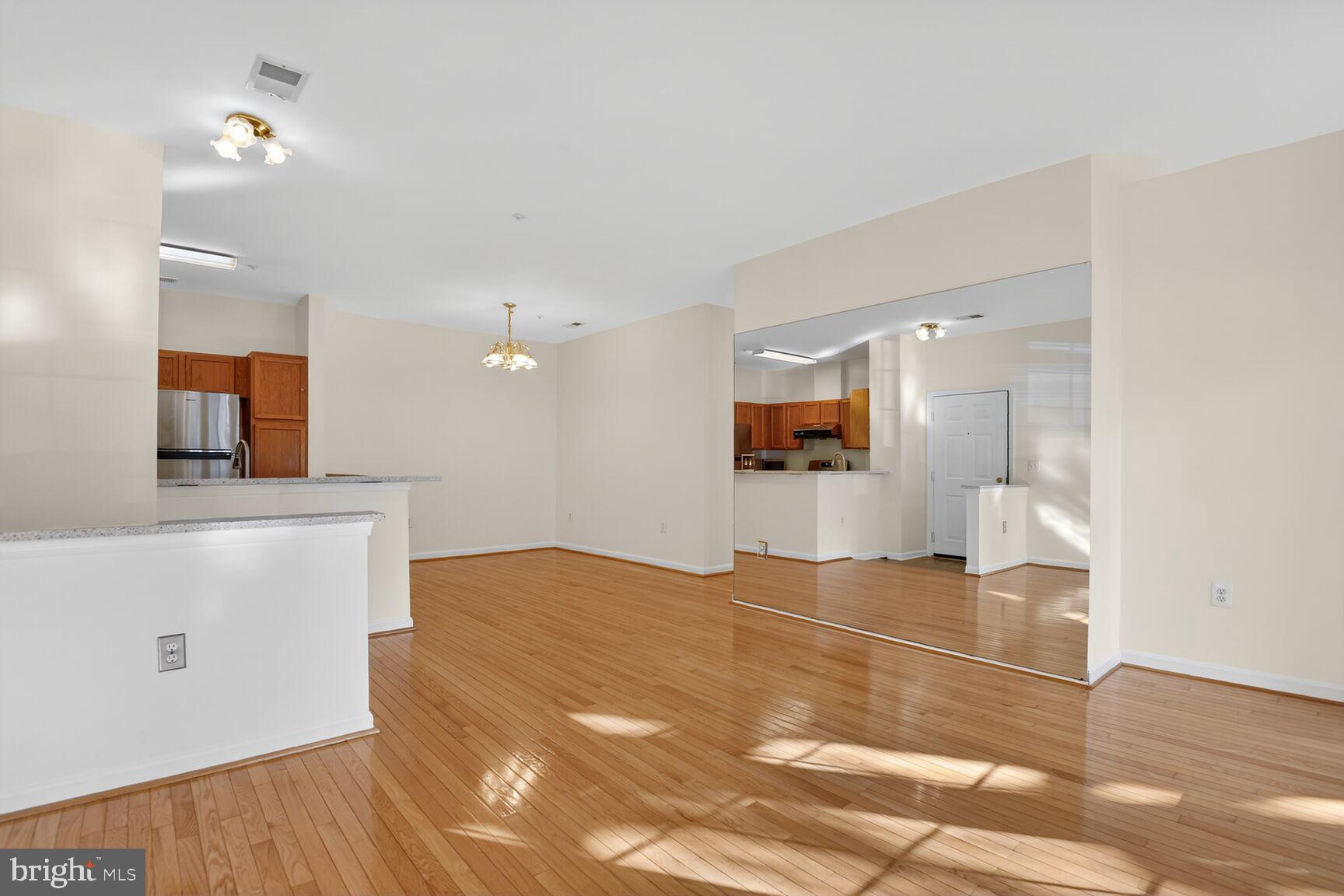 RANDOM HILLS - Residential Lease