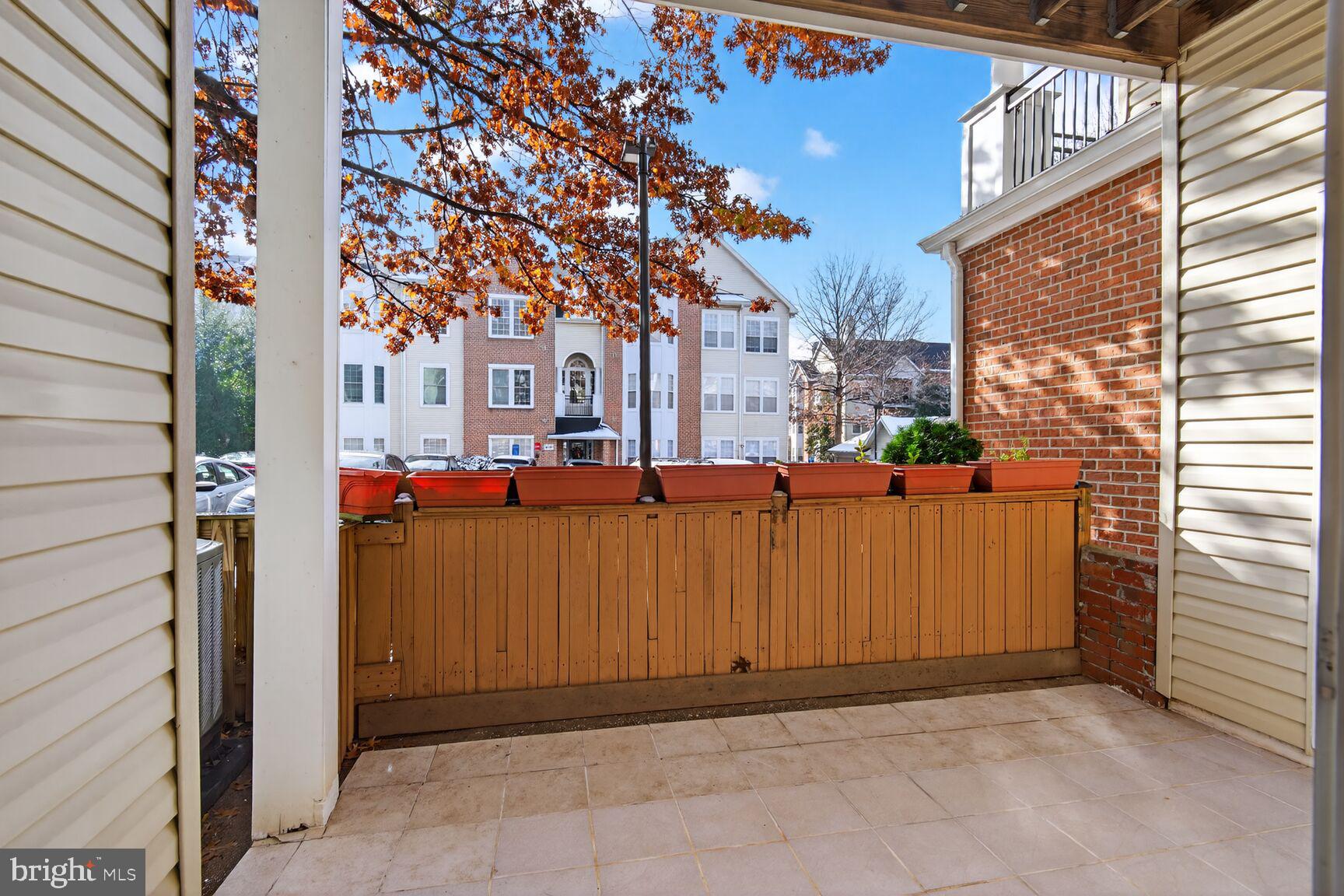 RANDOM HILLS - Residential Lease