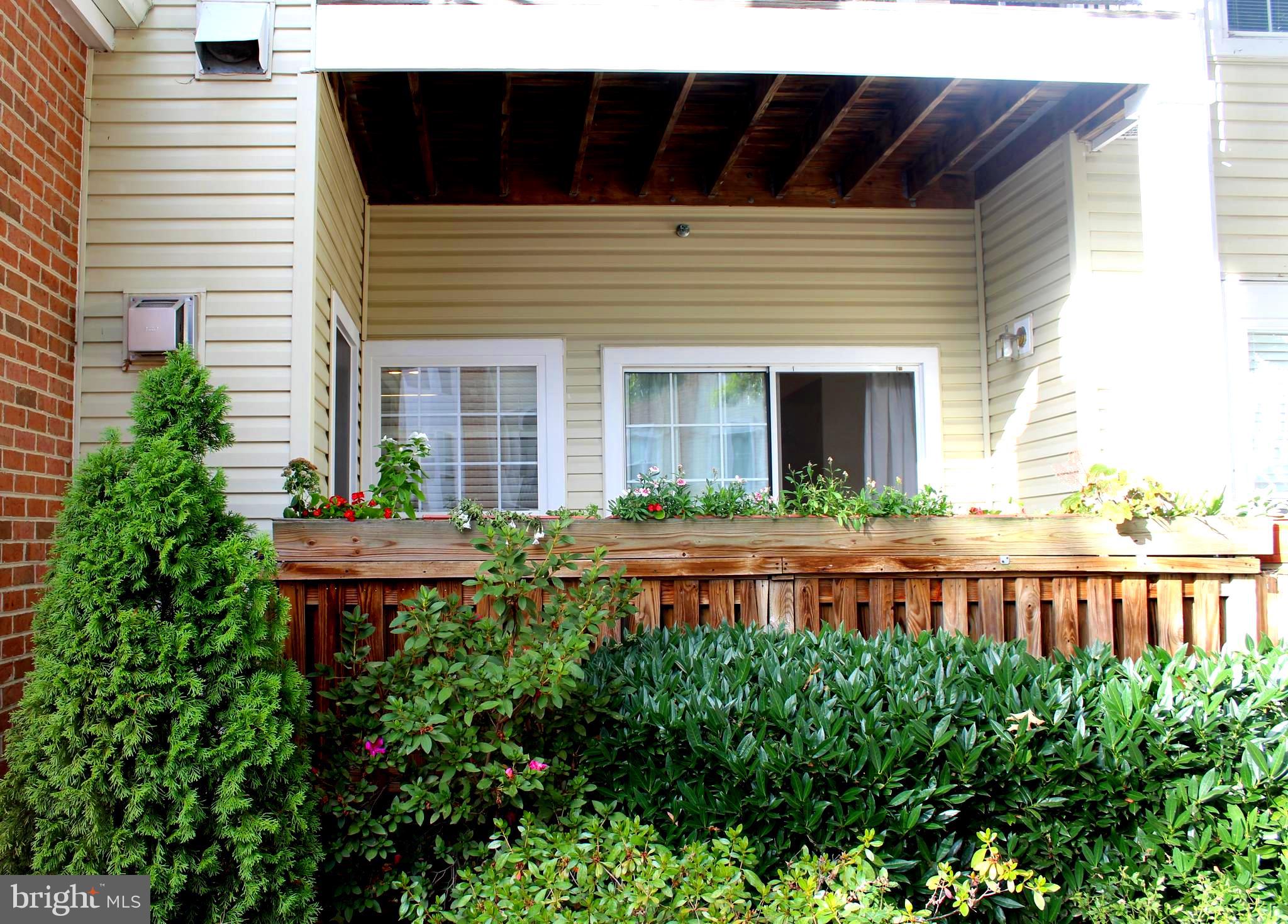 RANDOM HILLS - Residential Lease