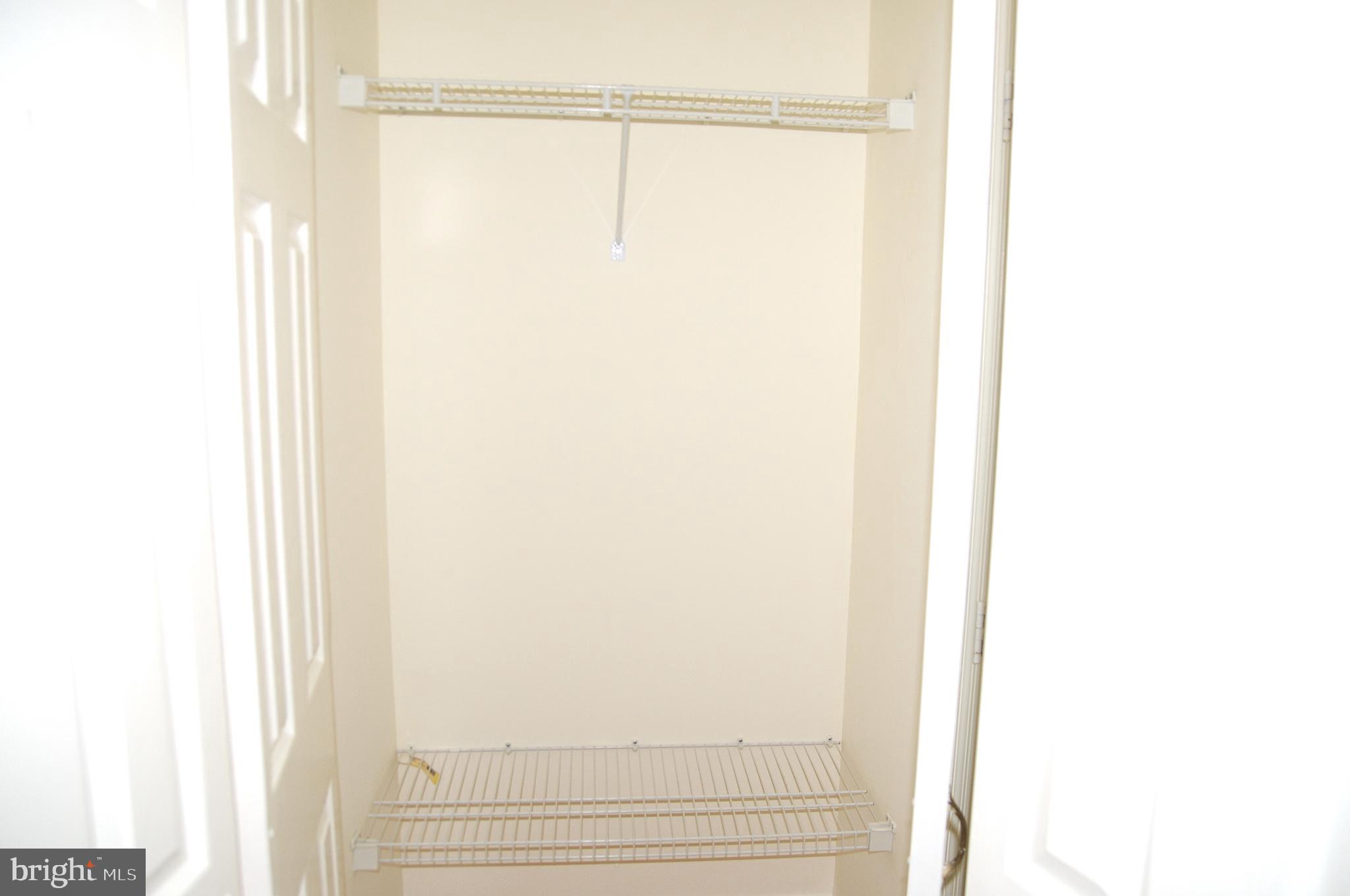 RANDOM HILLS - Residential Lease