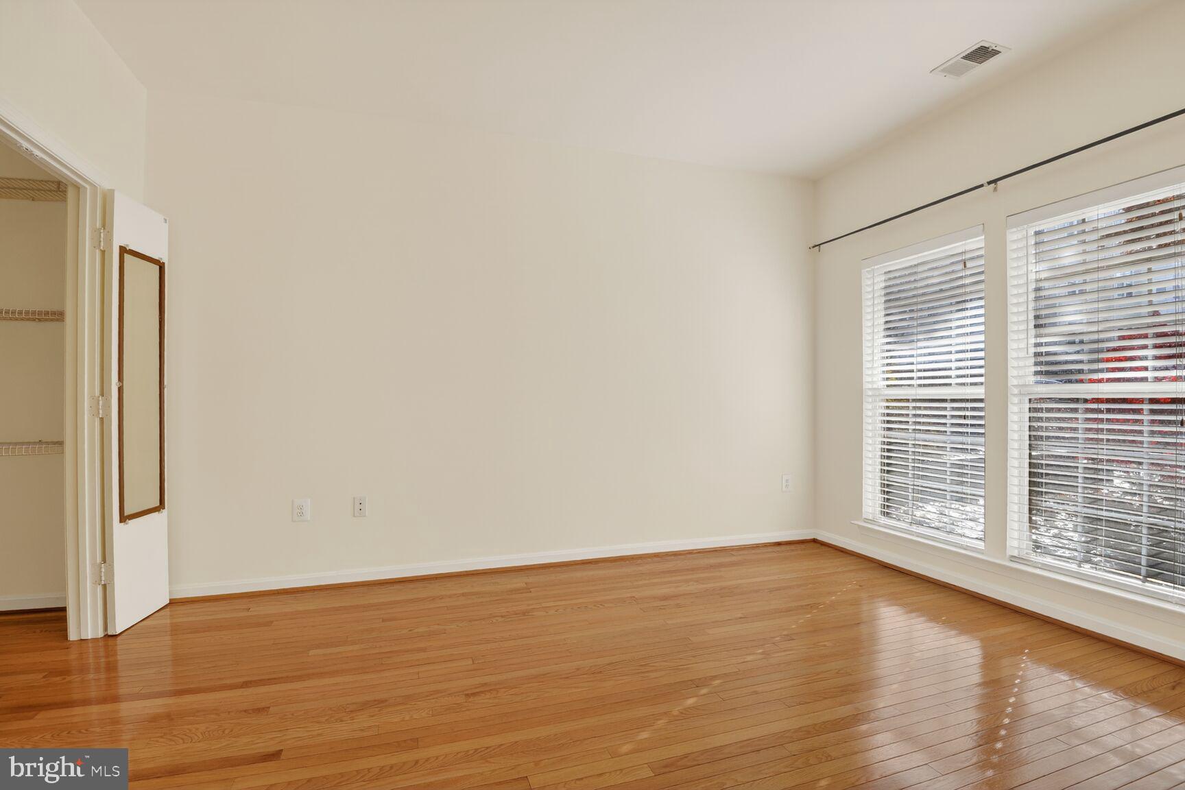 RANDOM HILLS - Residential Lease