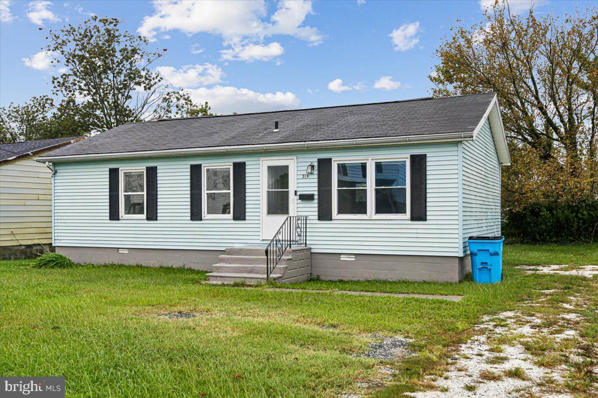 319 W CHESAPEAKE AVENUE