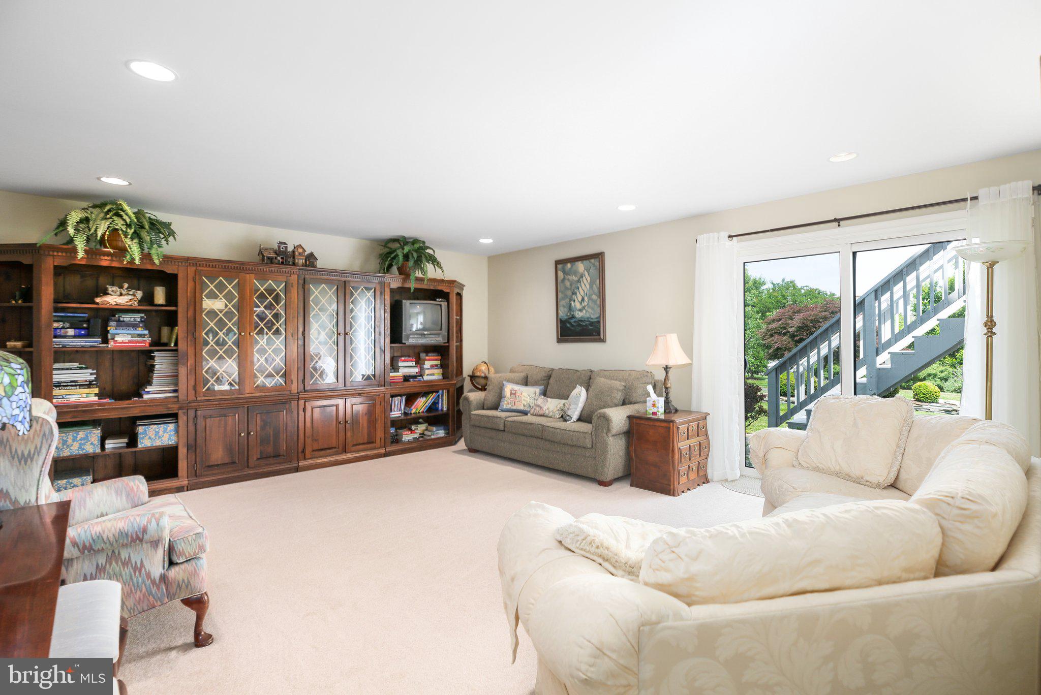 FALLS RUN - Residential