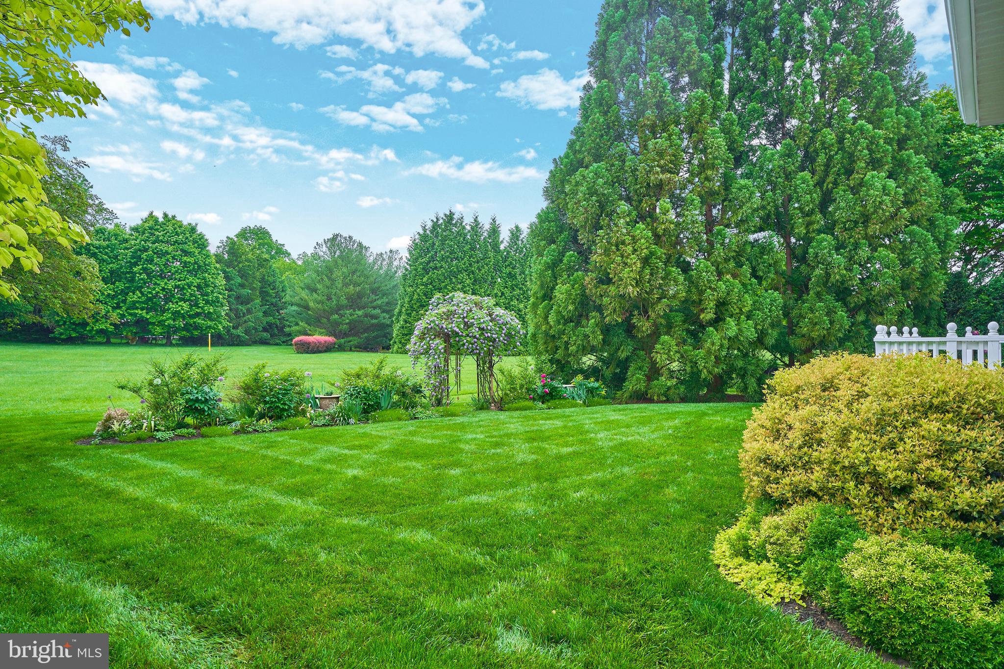 CRIPPENS CORNER - Residential