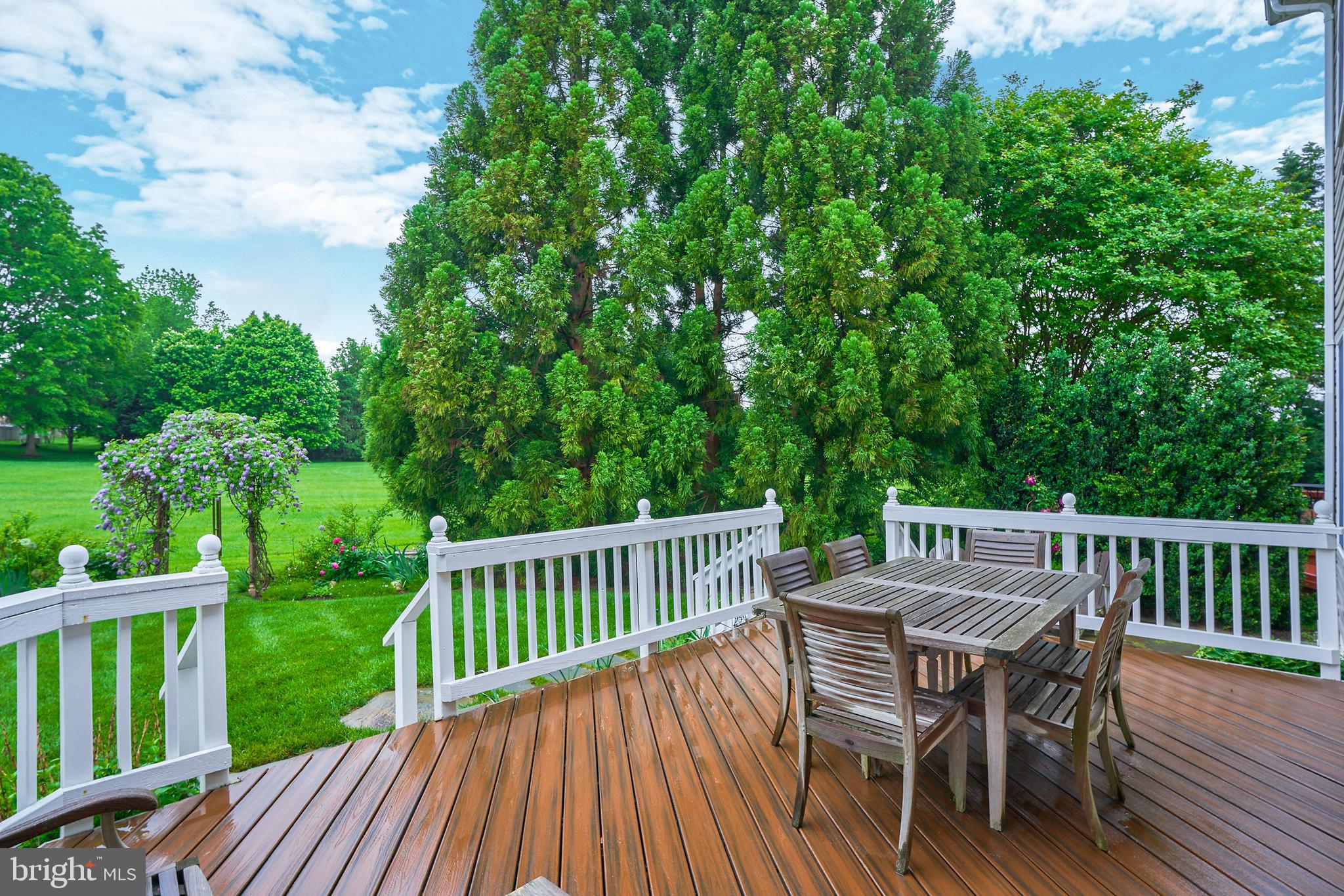 CRIPPENS CORNER - Residential