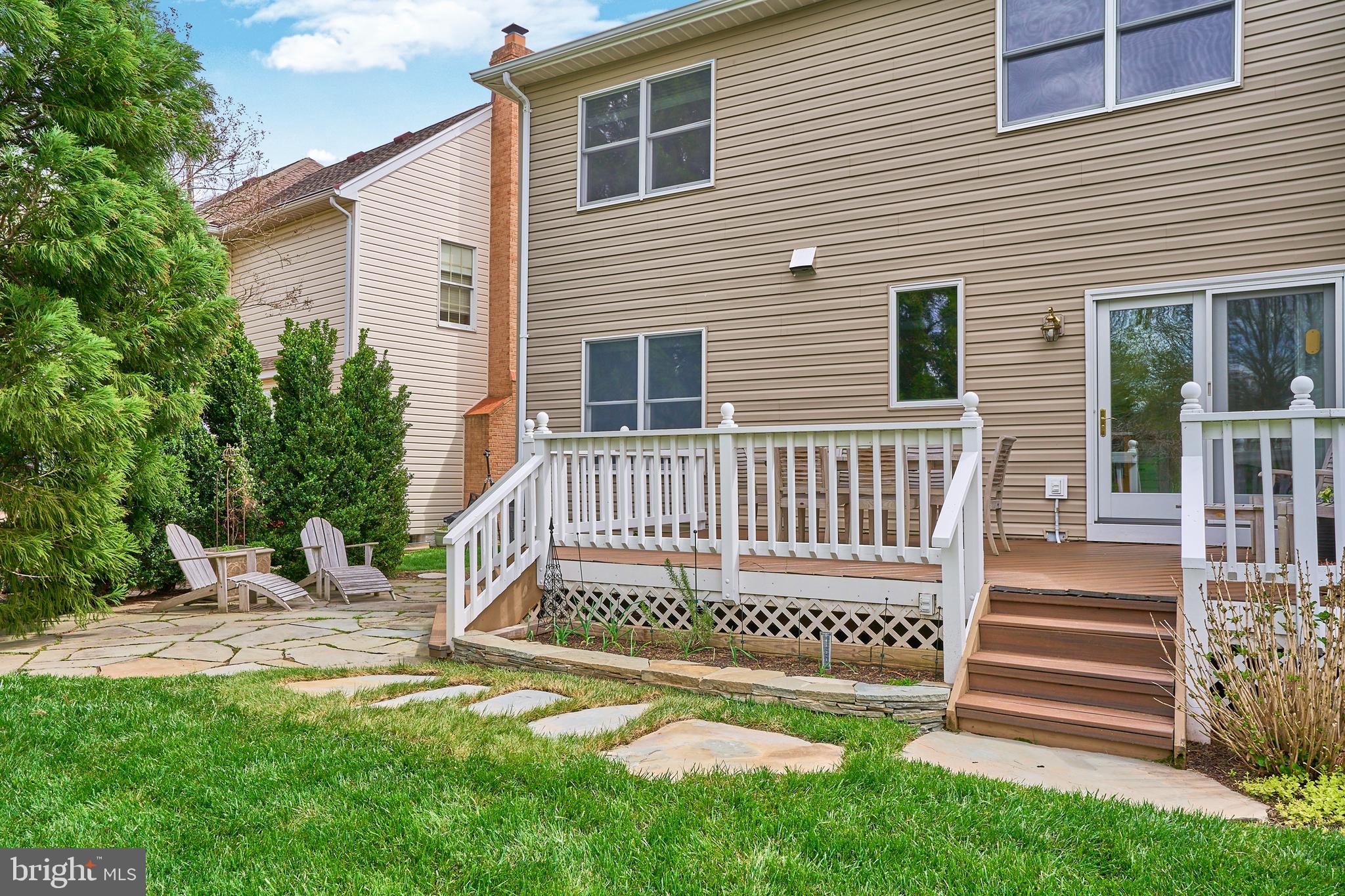 CRIPPENS CORNER - Residential