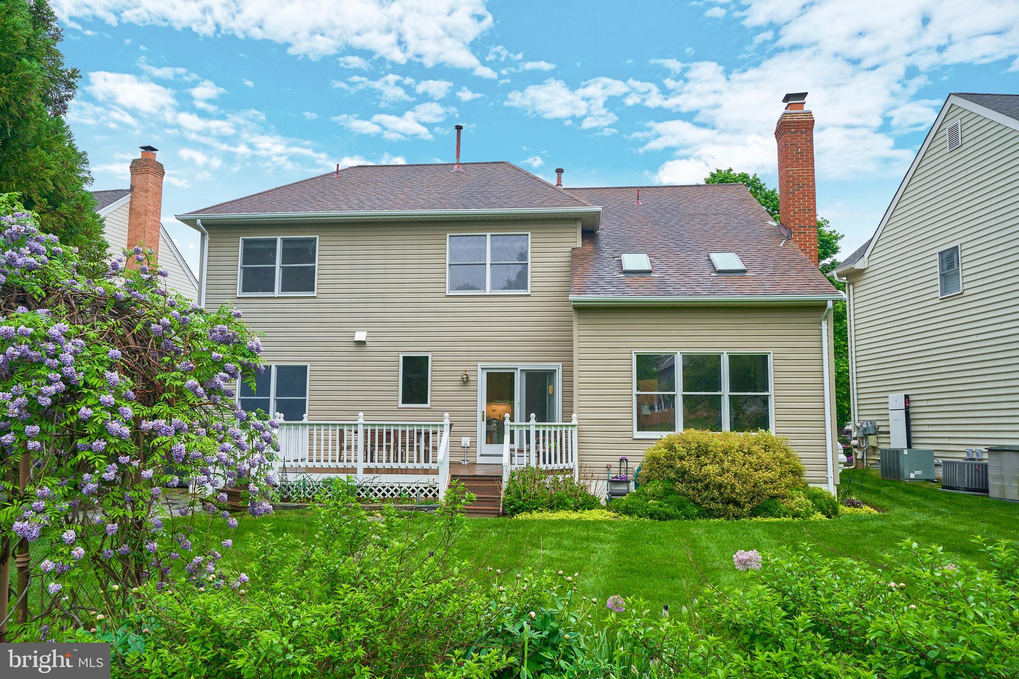 CRIPPENS CORNER - Residential