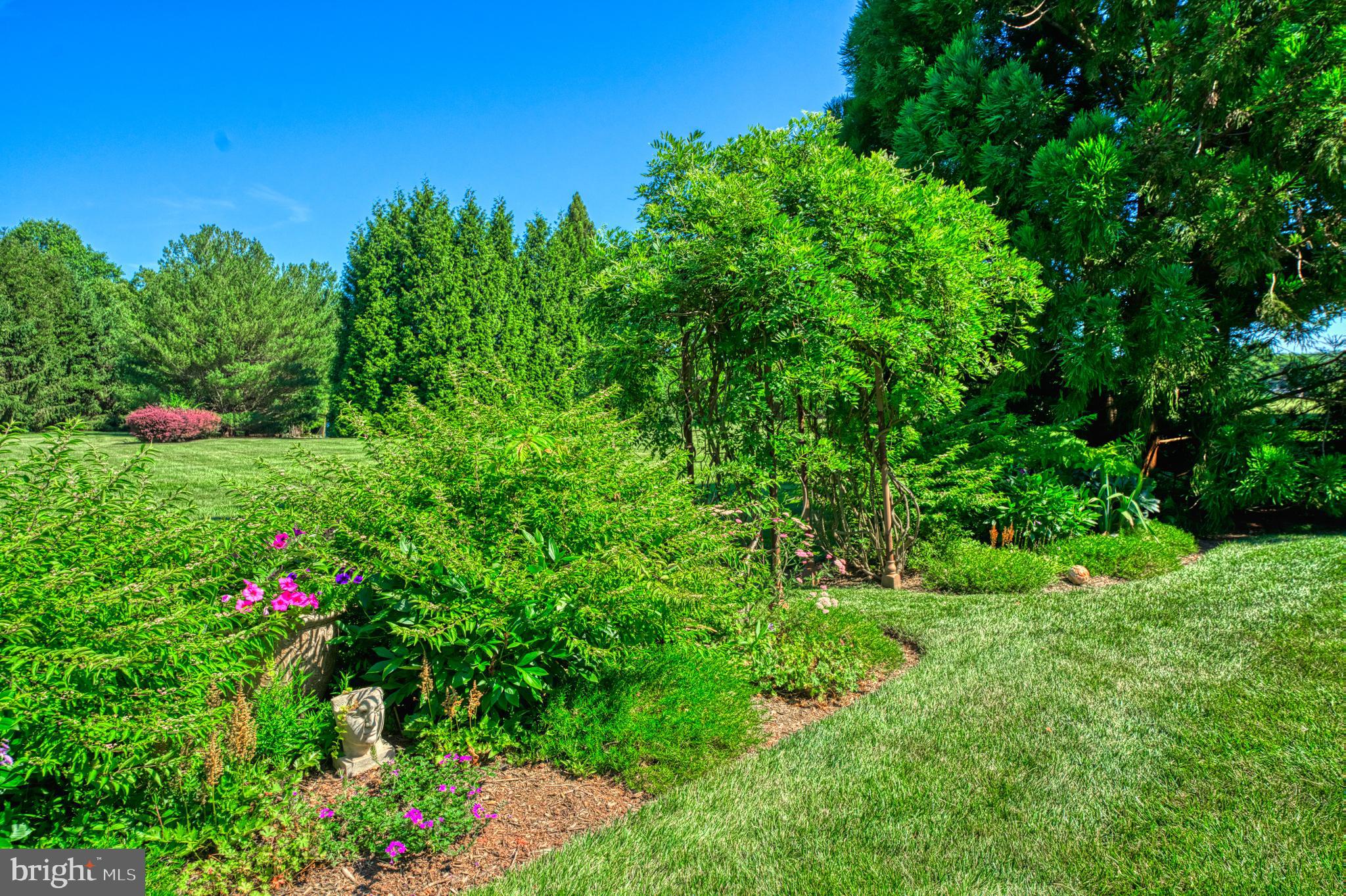 CRIPPENS CORNER - Residential