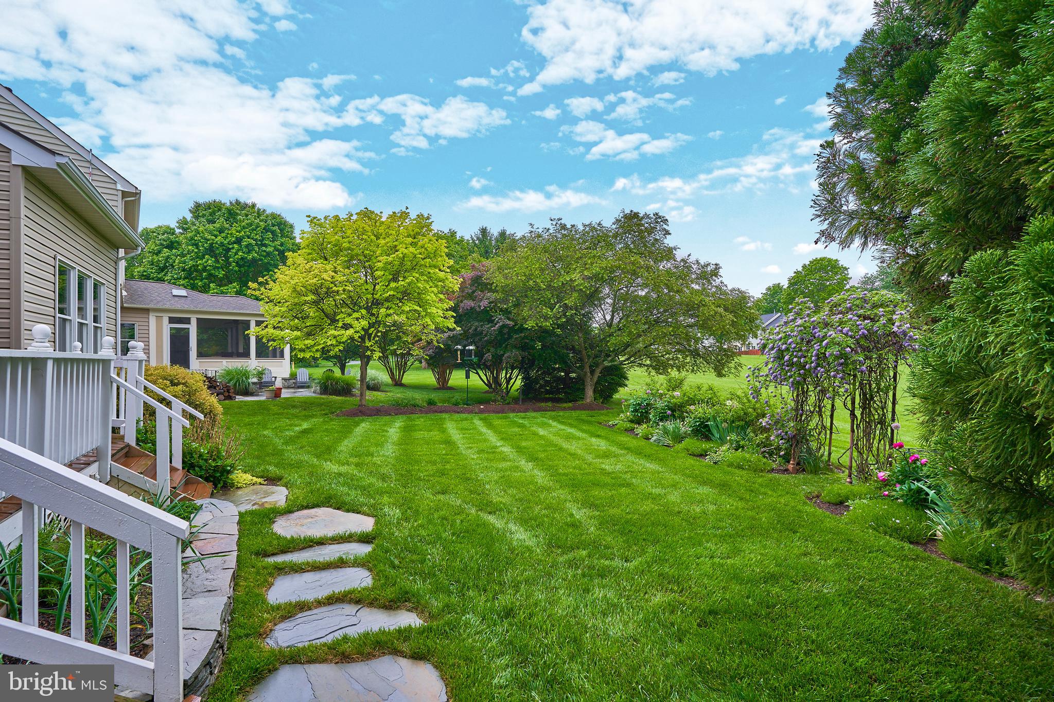 CRIPPENS CORNER - Residential