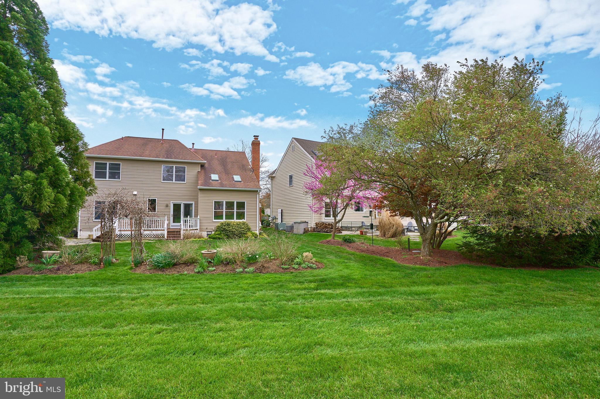 CRIPPENS CORNER - Residential