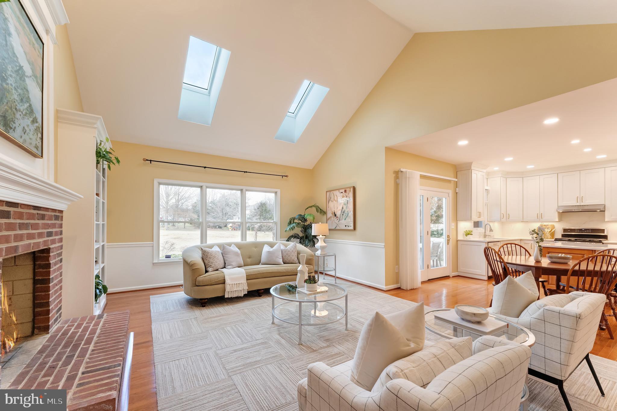 CRIPPENS CORNER - Residential