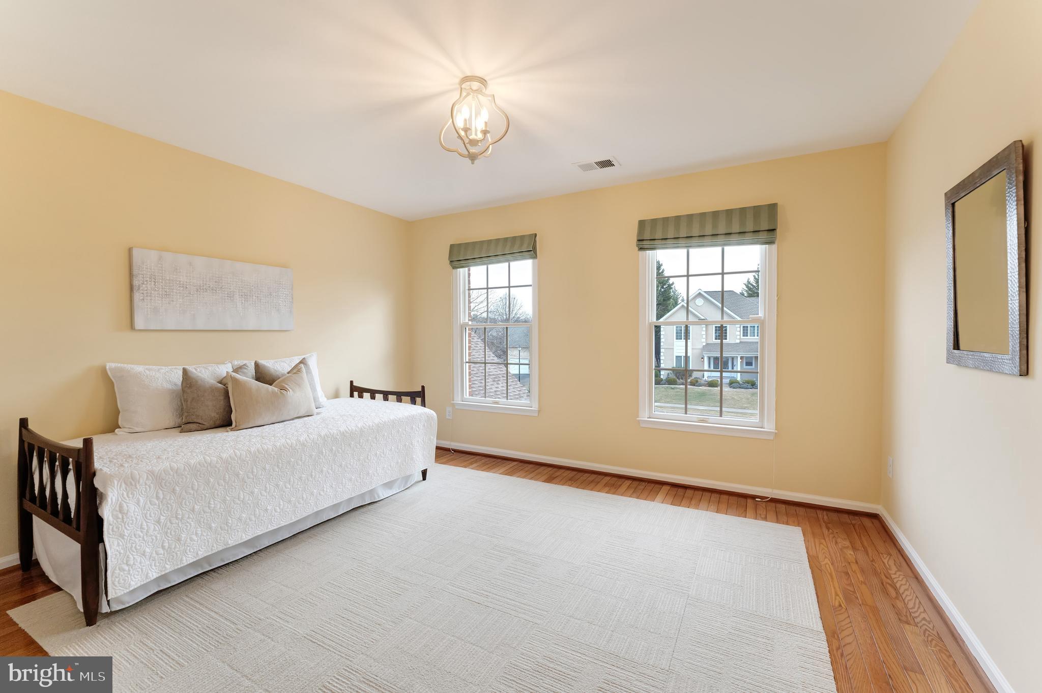 CRIPPENS CORNER - Residential