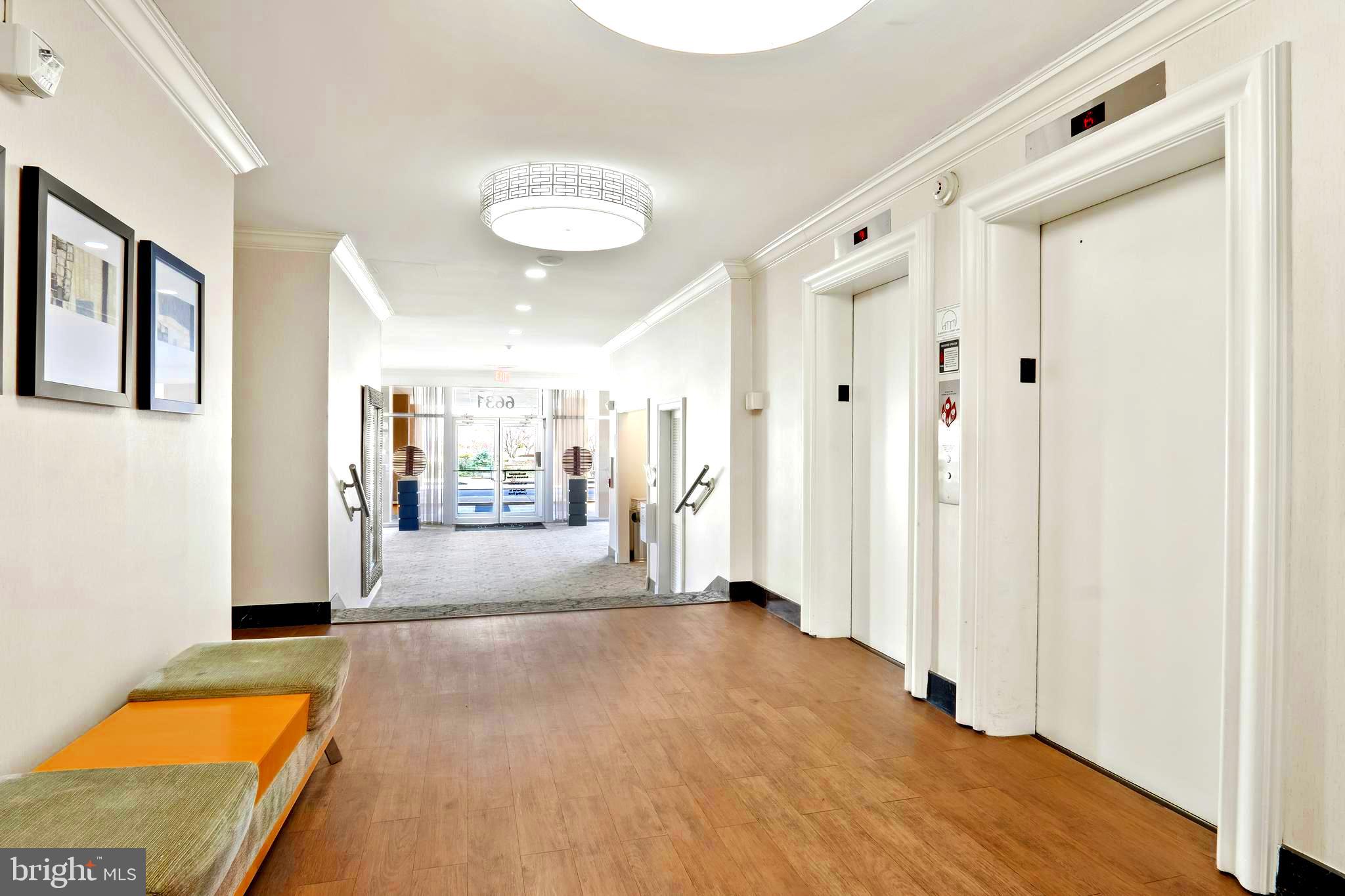 RIVER TOWERS - Residential