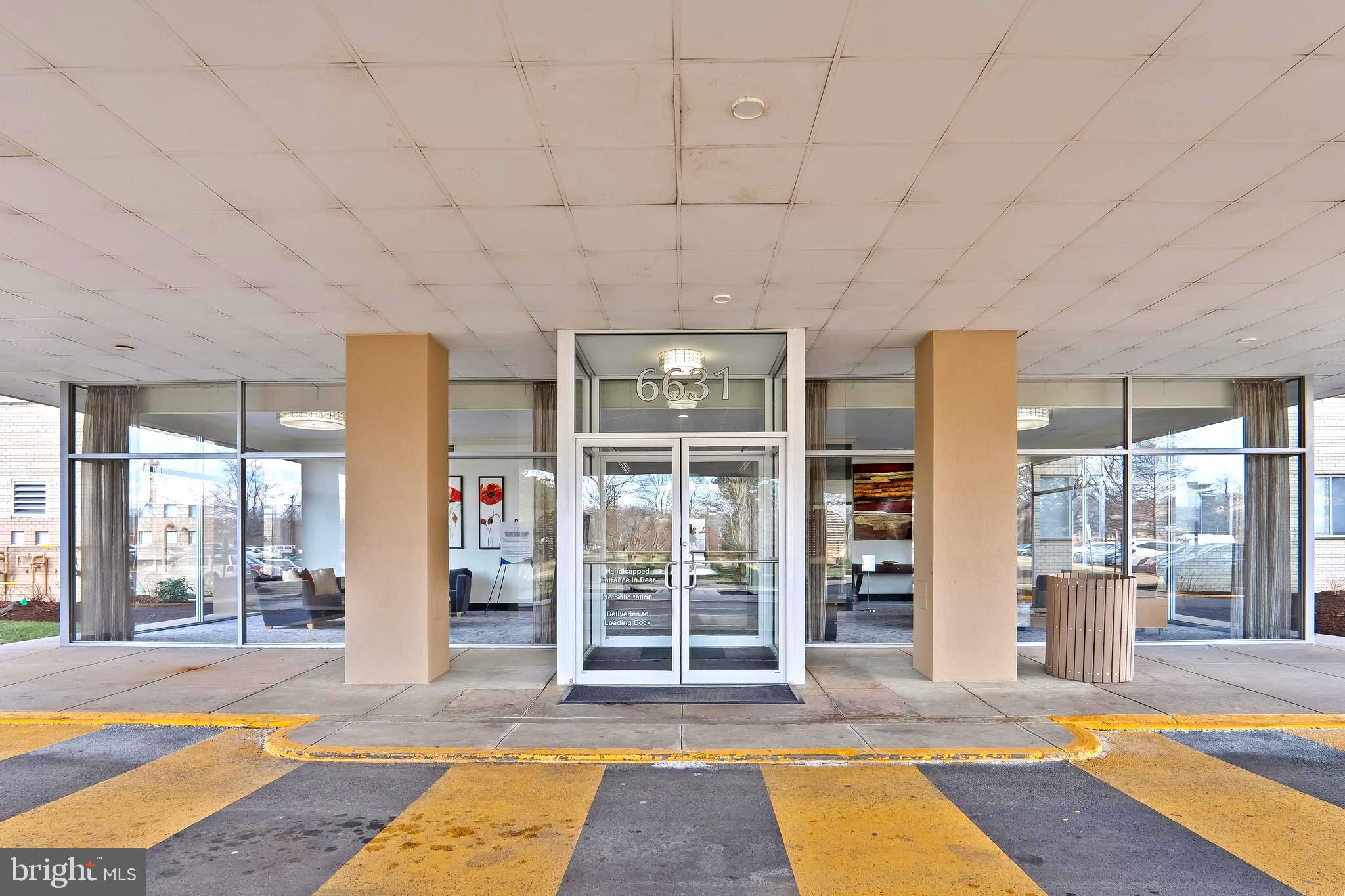 RIVER TOWERS - Residential