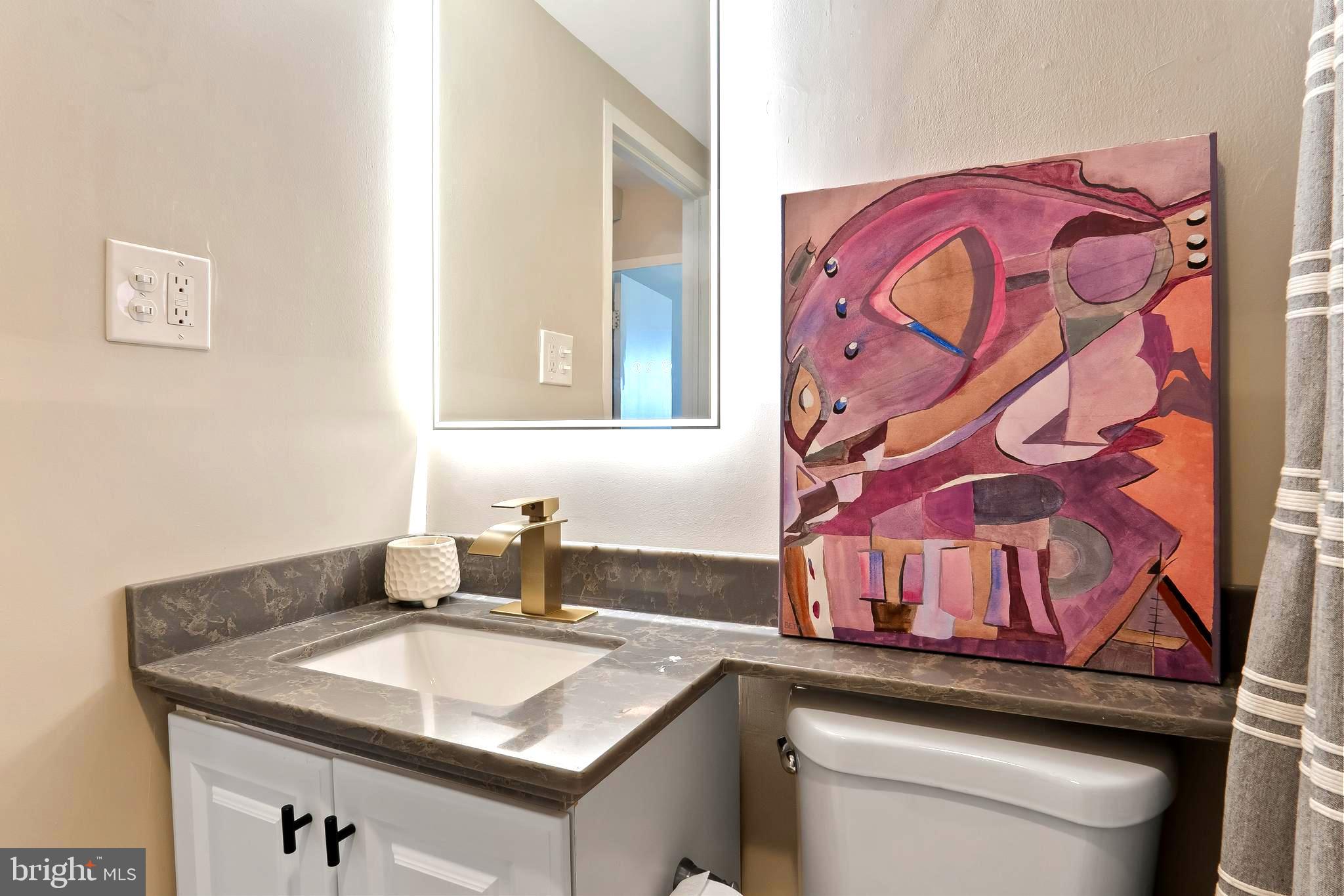 RIVER TOWERS - Residential