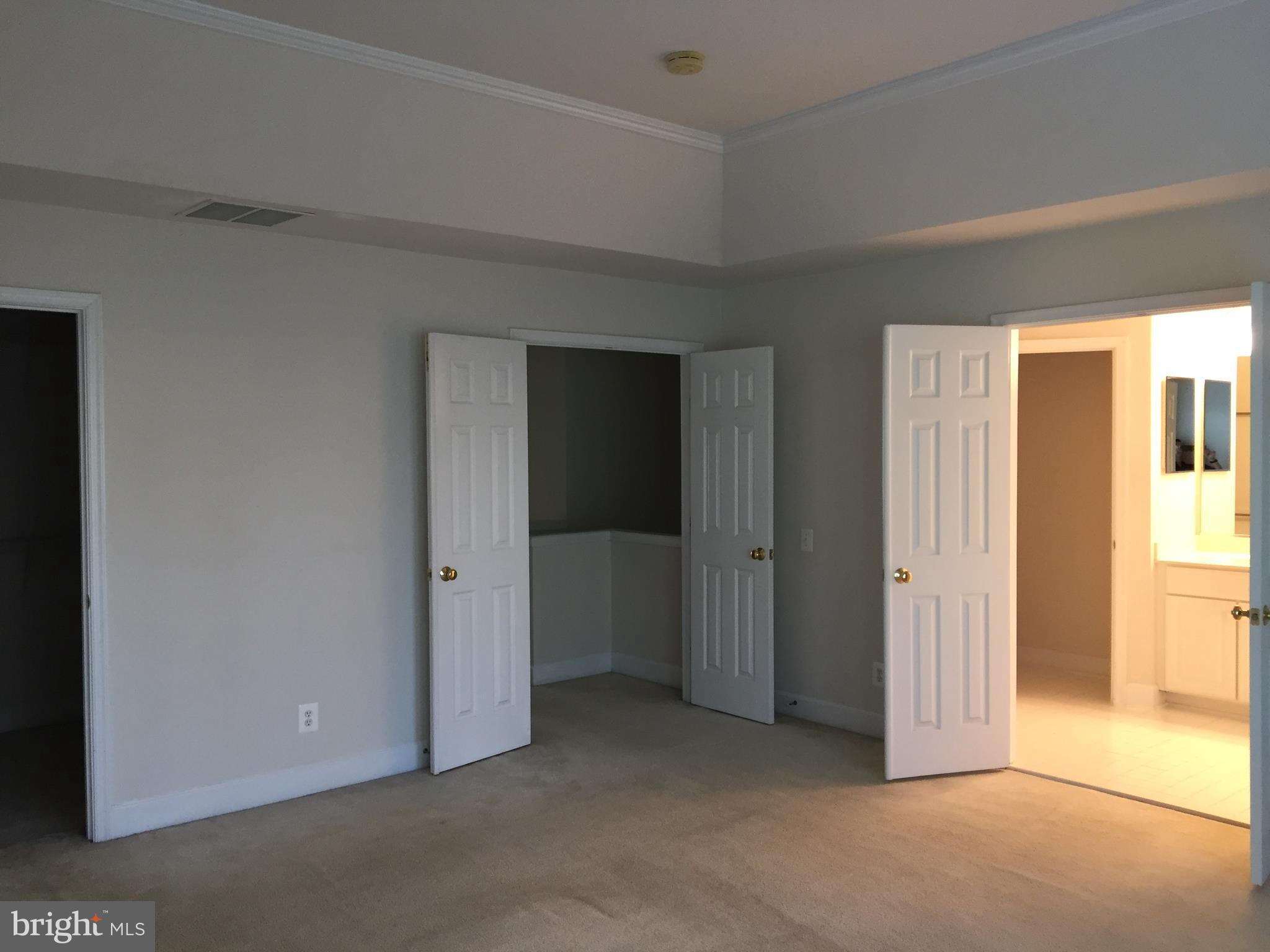 LAUREL RIDGE CROSSING - Residential Lease