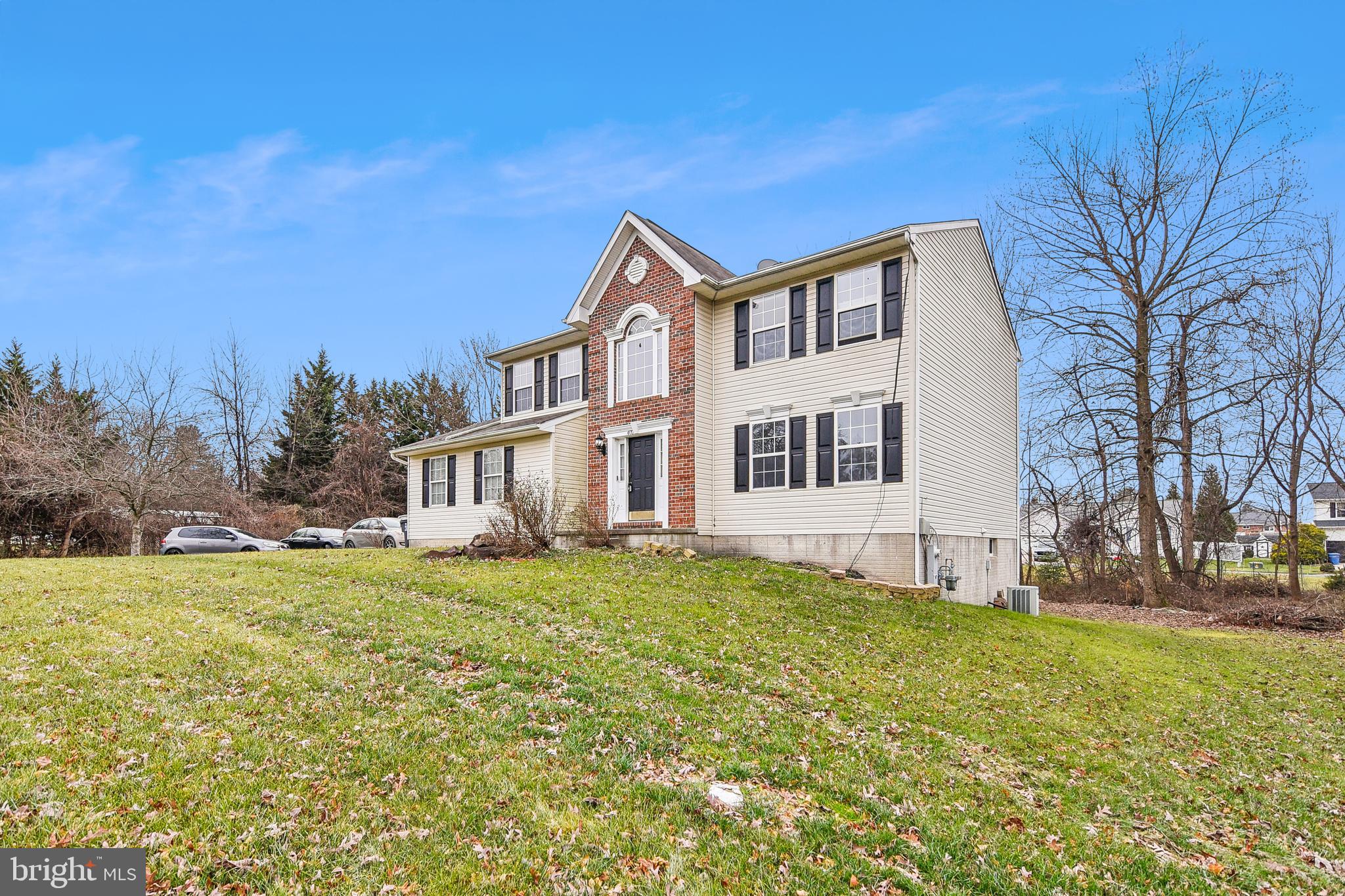 402 S FOUNTAIN GREEN ROAD